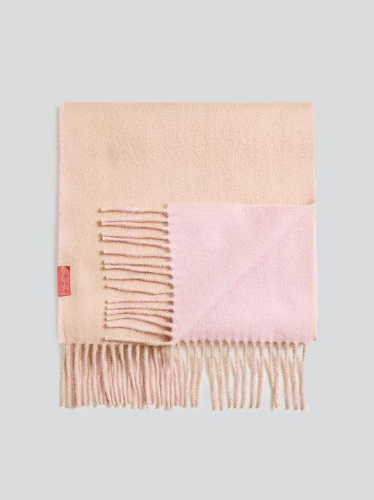 Tundra Scarf Made of Baby Alpaca in Pink