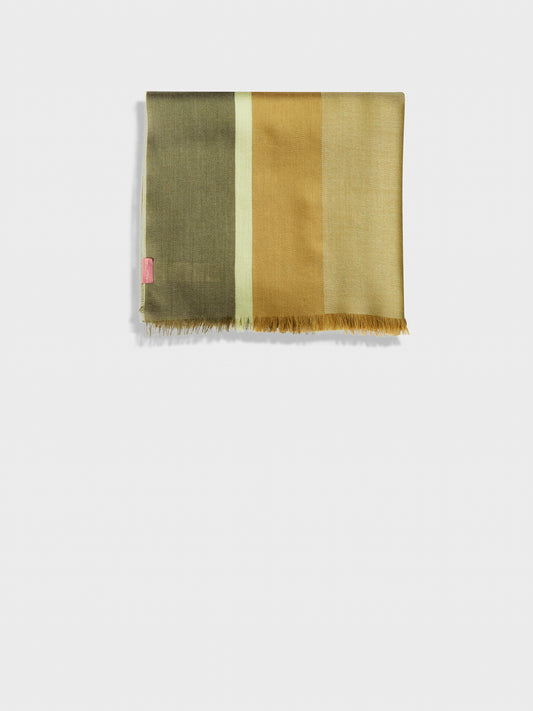 Estola Zarry De Baby Alpaca Color Verde