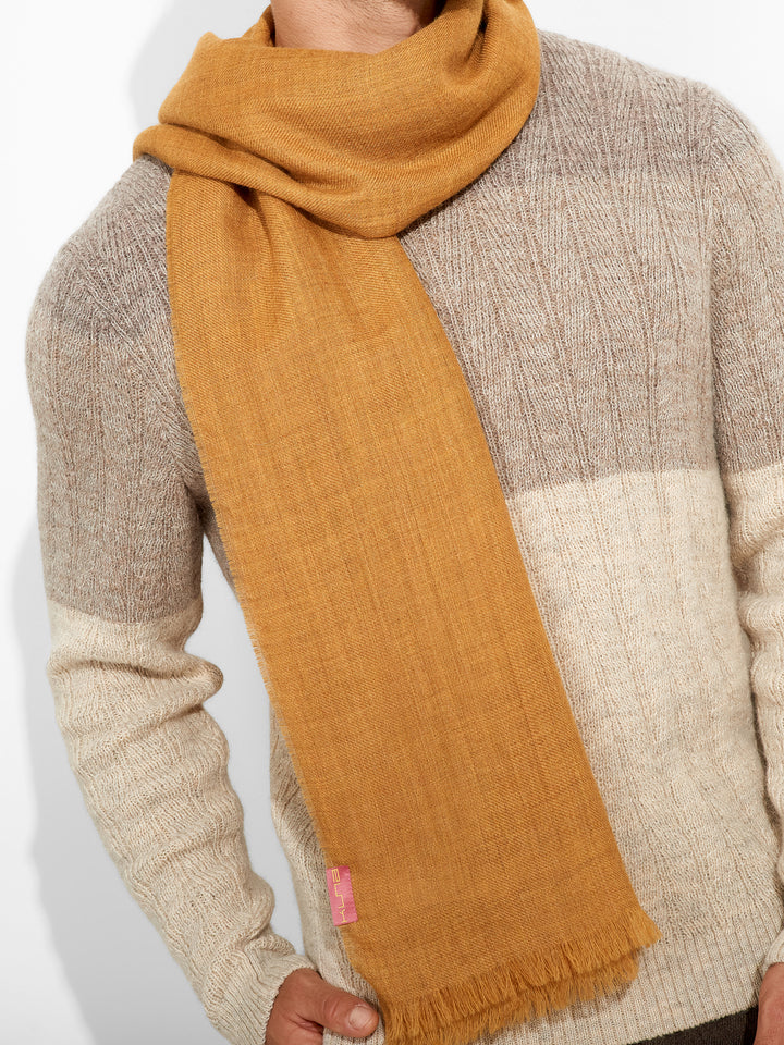 Estola Amareto De Baby Alpaca Color Amarillo