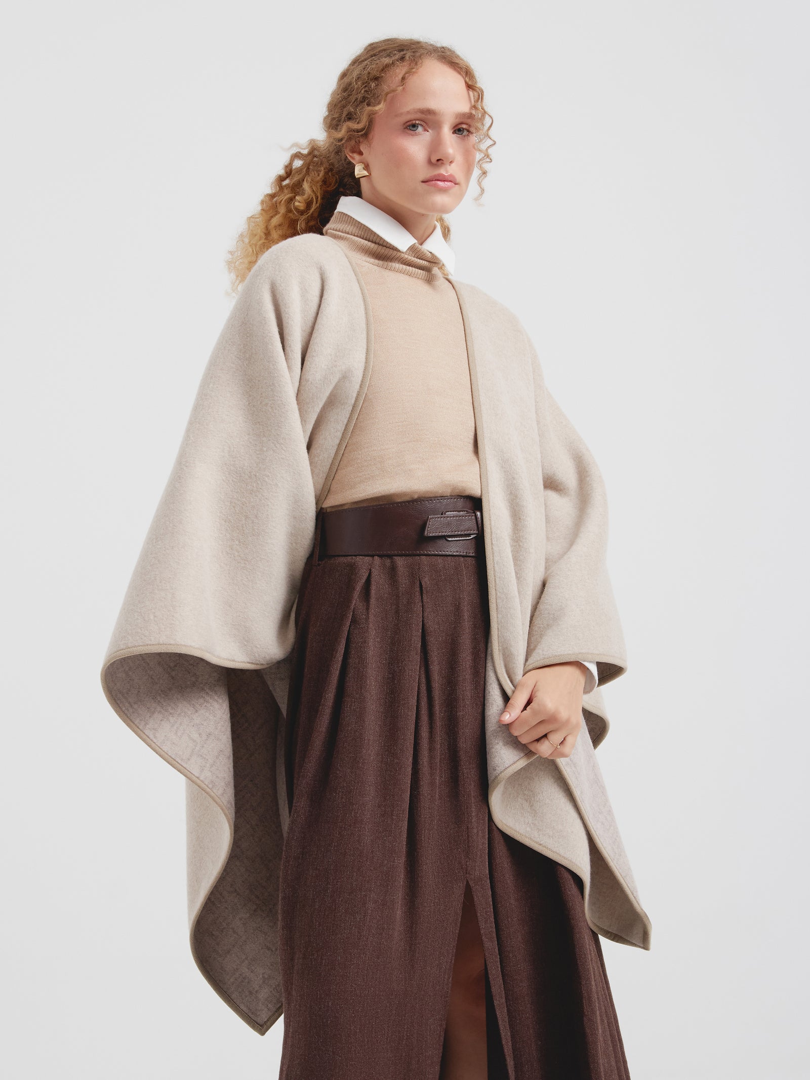 Capa Yper De Baby Alpaca Color Gris