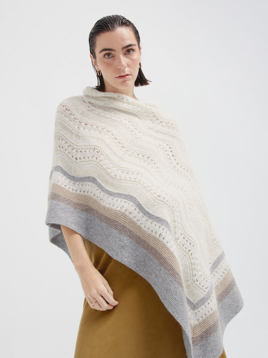 Poncho Cristal De Baby Alpaca Color Ecru