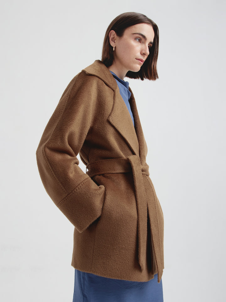 Abrigo Cyclamen De Baby Alpaca Suri Color Marron