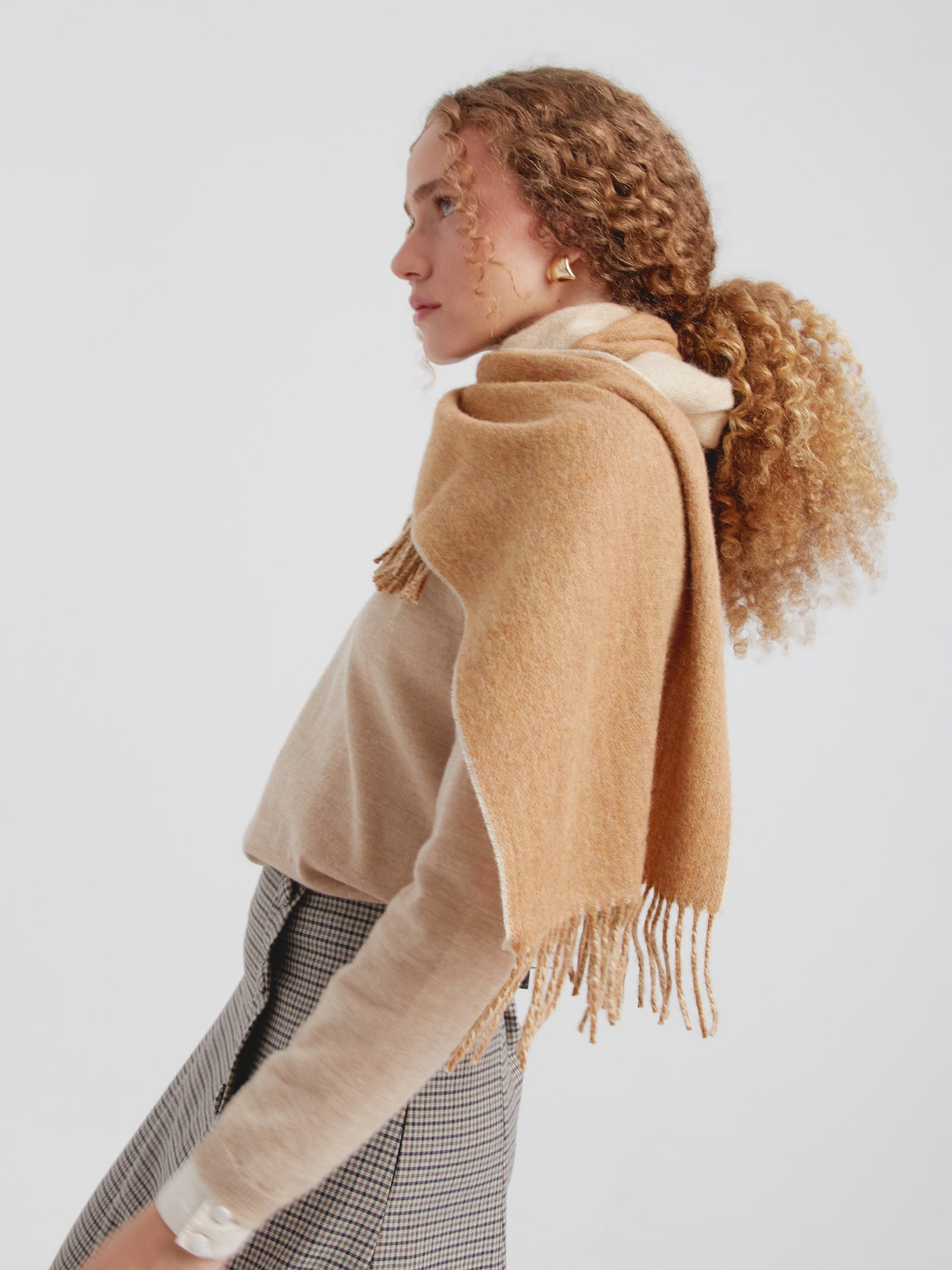 Chalina Tundra De Baby Alpaca Color Amarillo