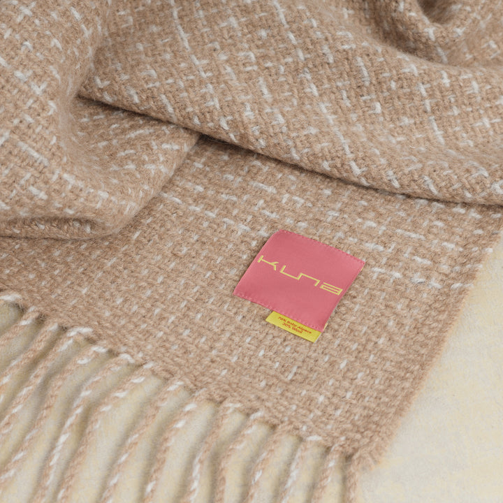 Manta Cyriel De Baby Alpaca Color Beige