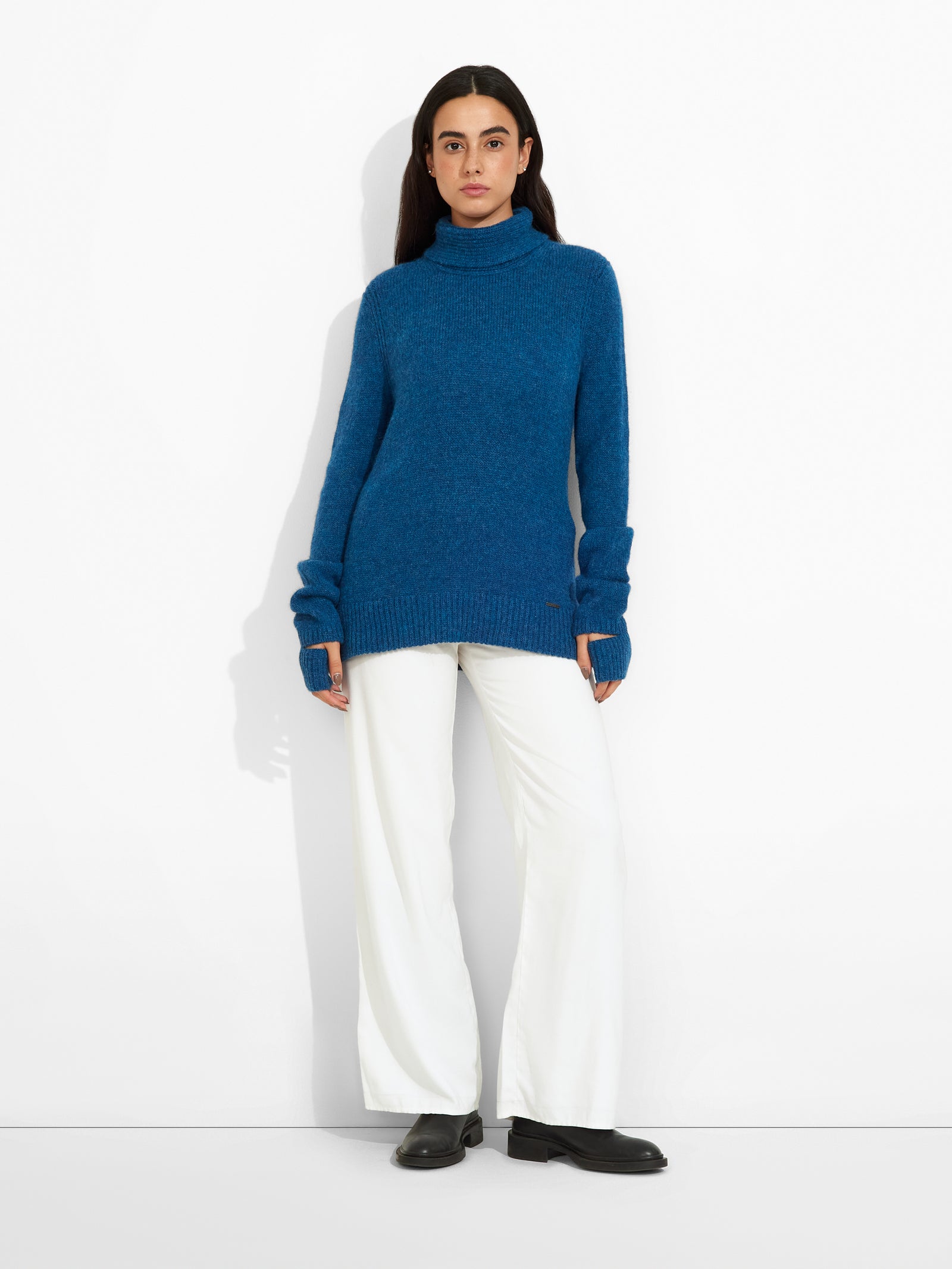 Zero Baby Alpaca Sweater in Blue