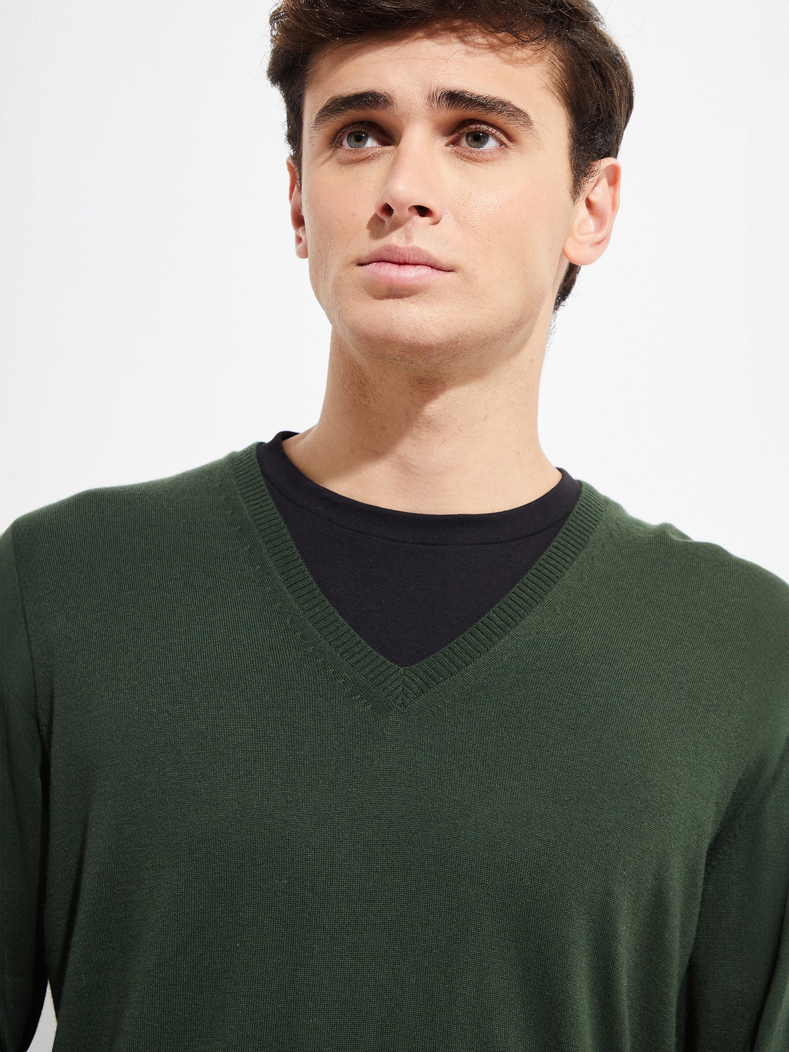 Bryan de Vicuña Green Sweater