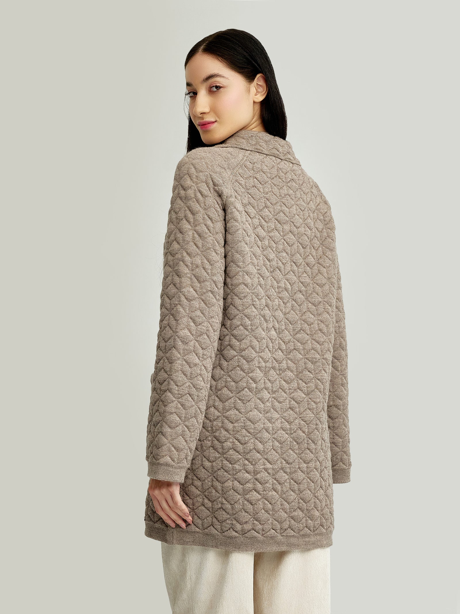 Yaneth Cardigan Made of Baby Alpaca in Beige