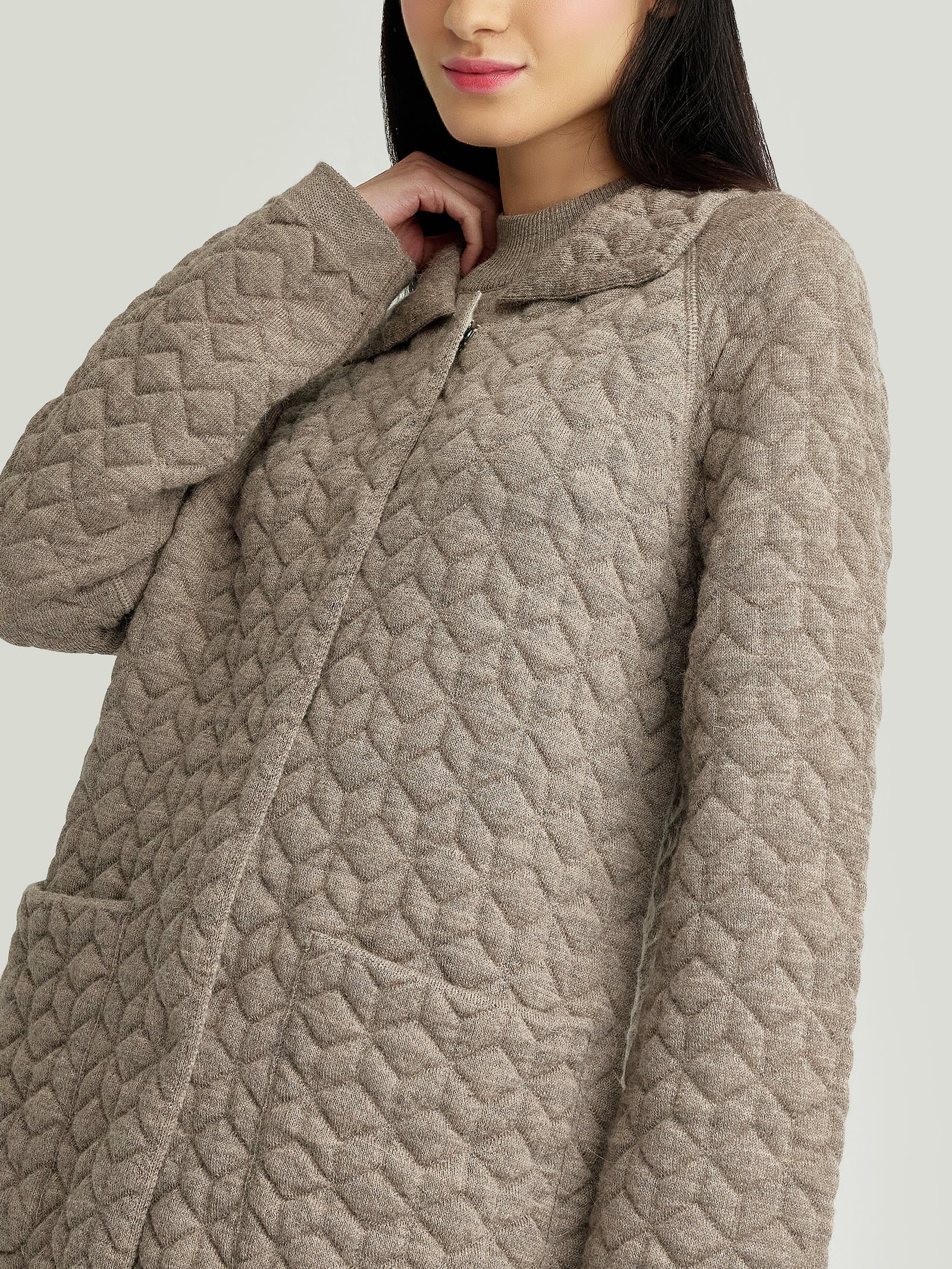 Yaneth Cardigan Made of Baby Alpaca in Beige