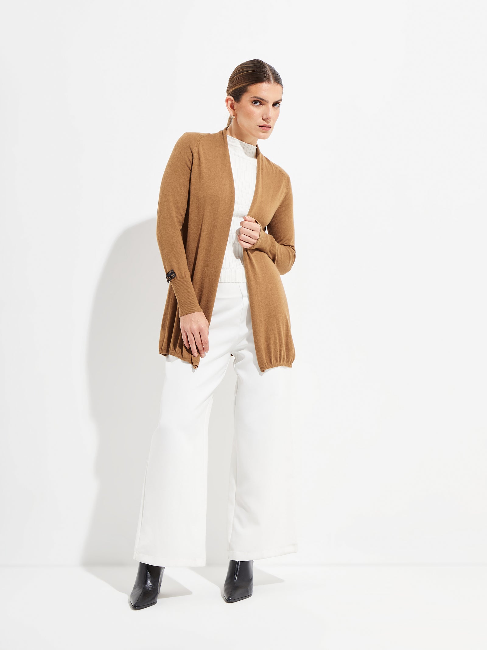 Kaysa Vicuña Cardigan Camel Color