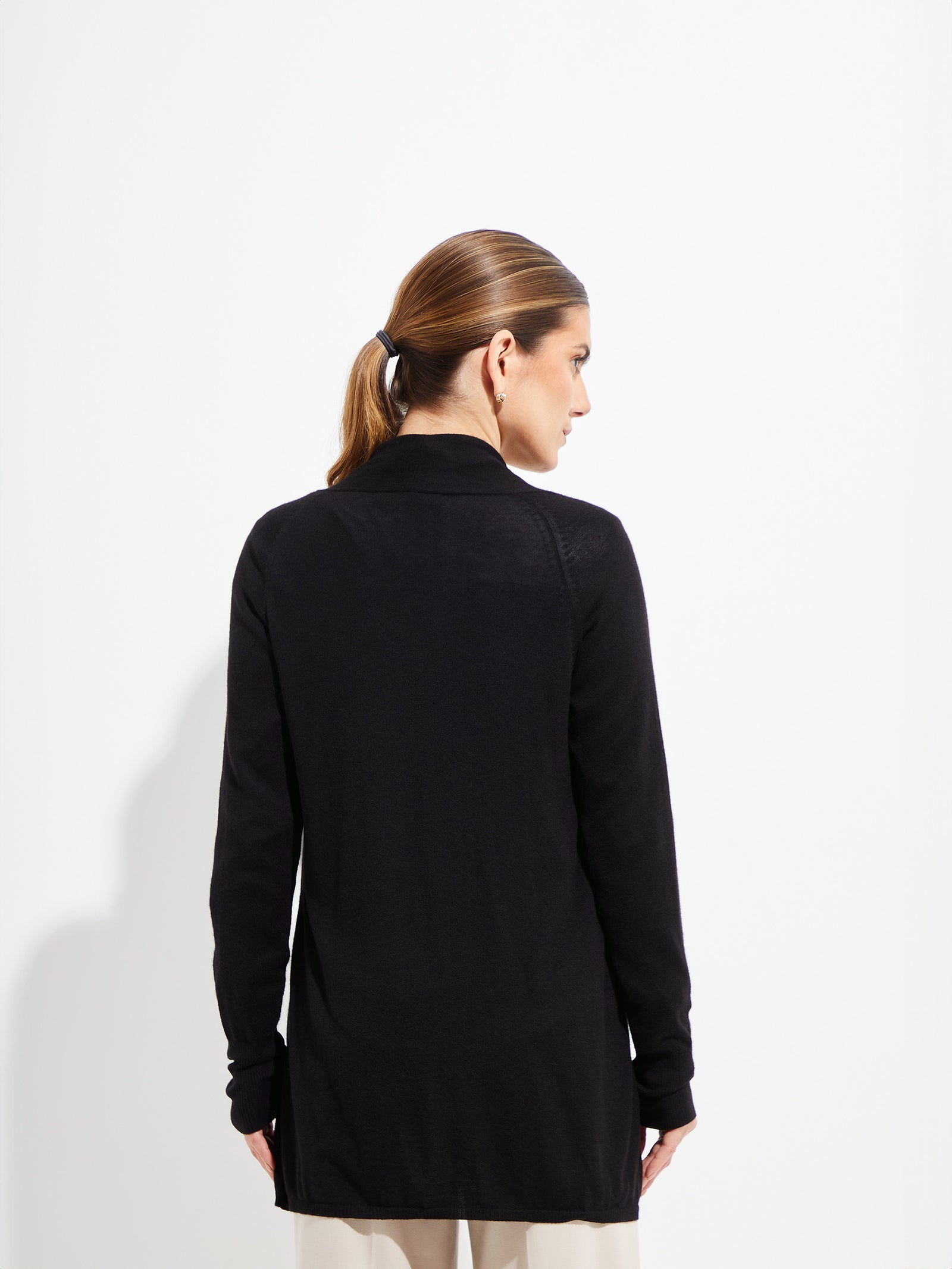 Kaysa Vicuña Cardigan in Black