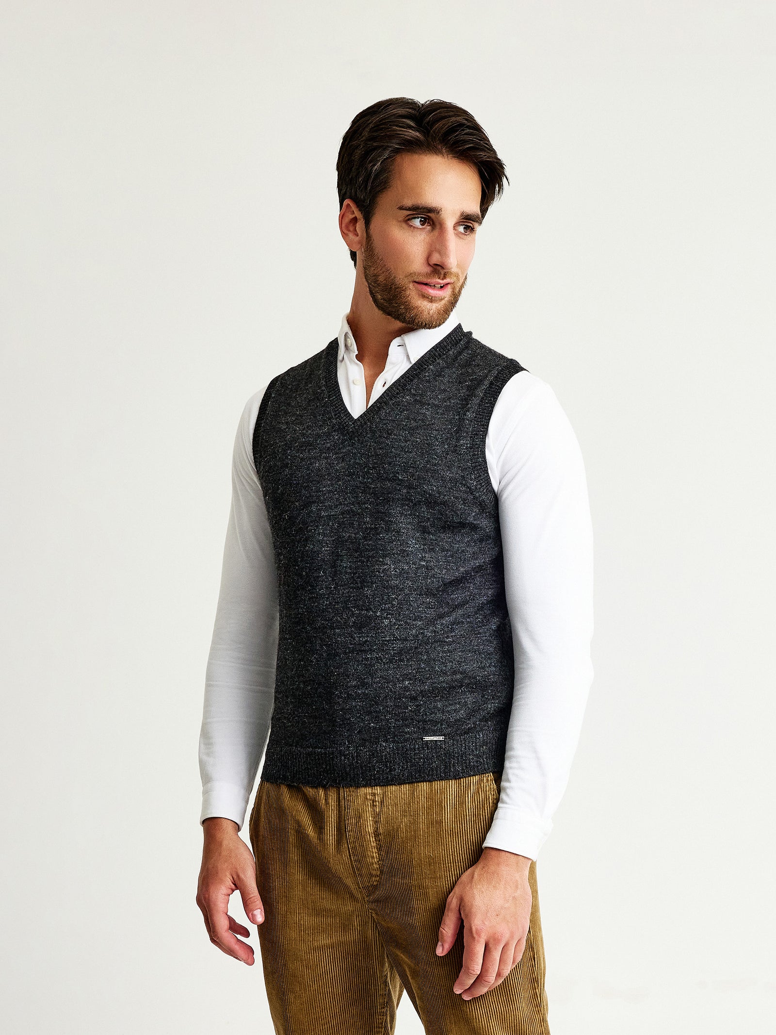 Abel Vest Baby Alpaca Color Anthracite
