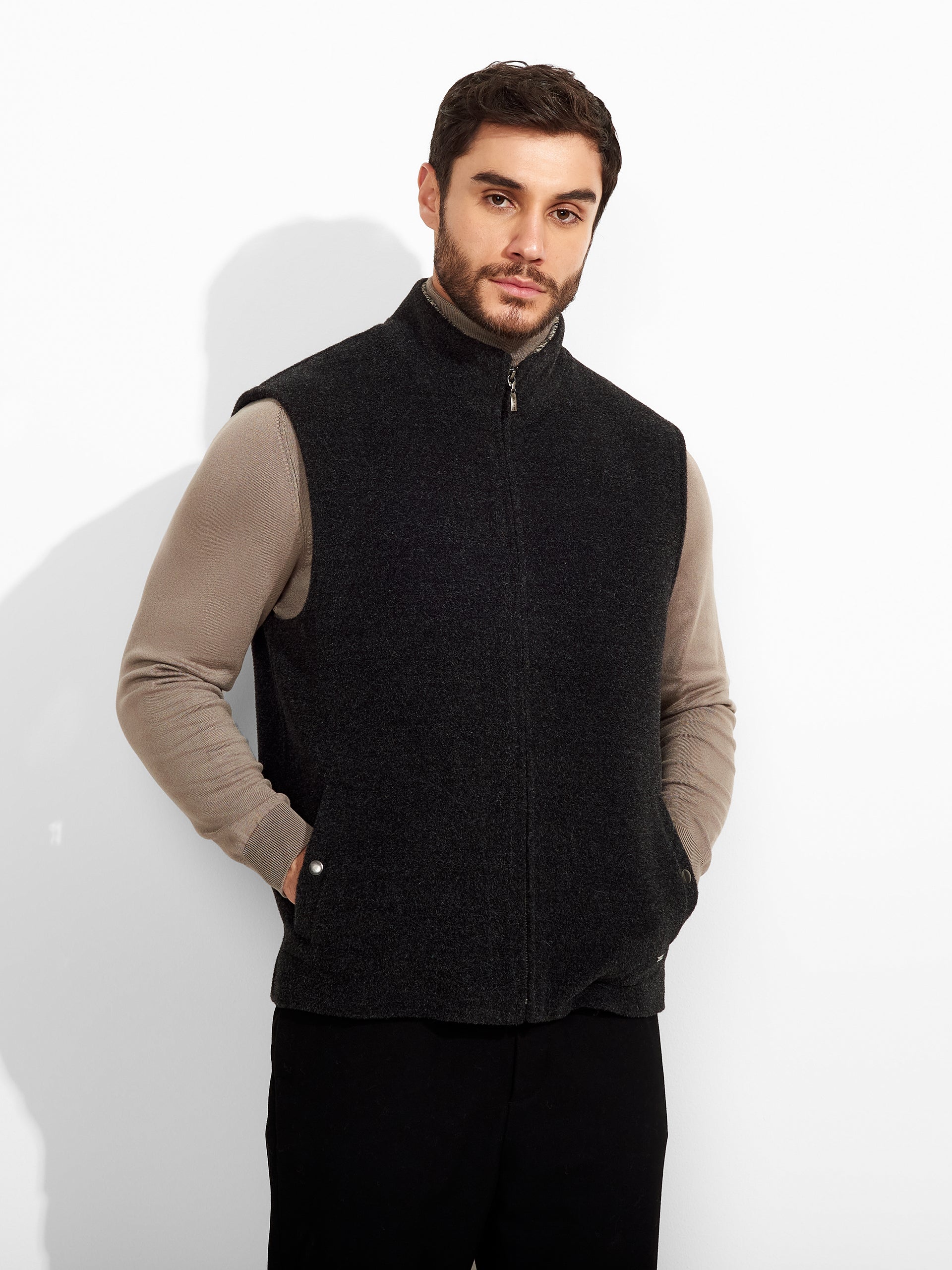 Zunkle Gray Wool Vest – KUNA | Perú