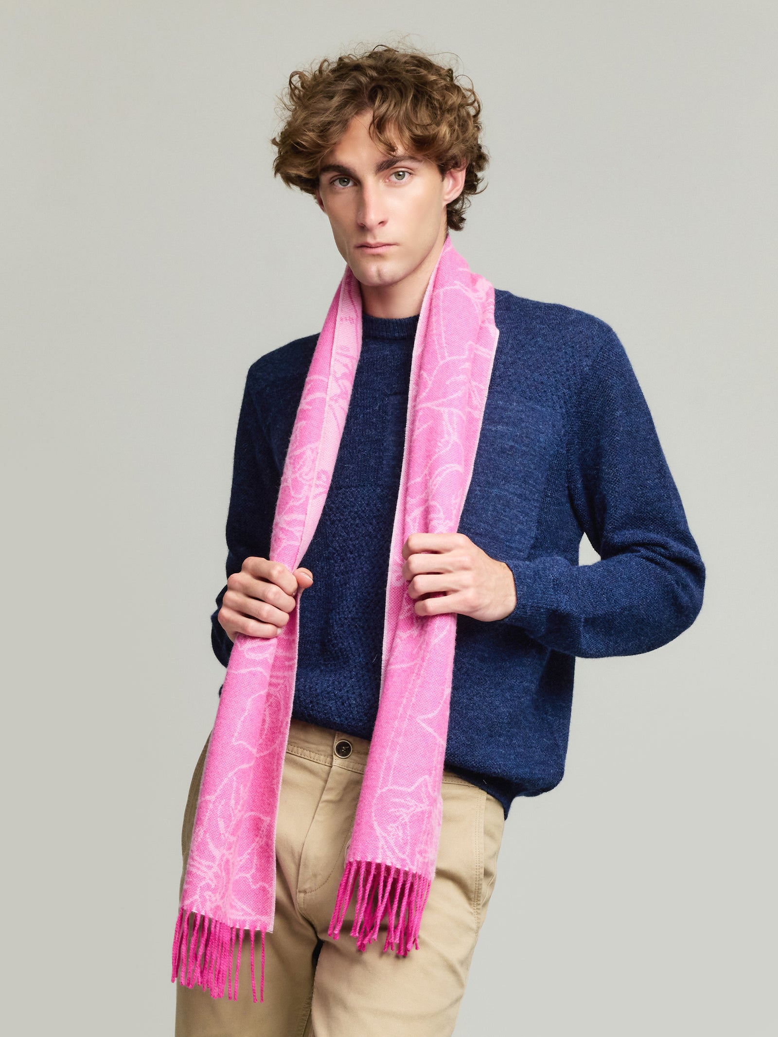 Yetzael Scarf Made of Baby Alpaca in Fuchsia Color