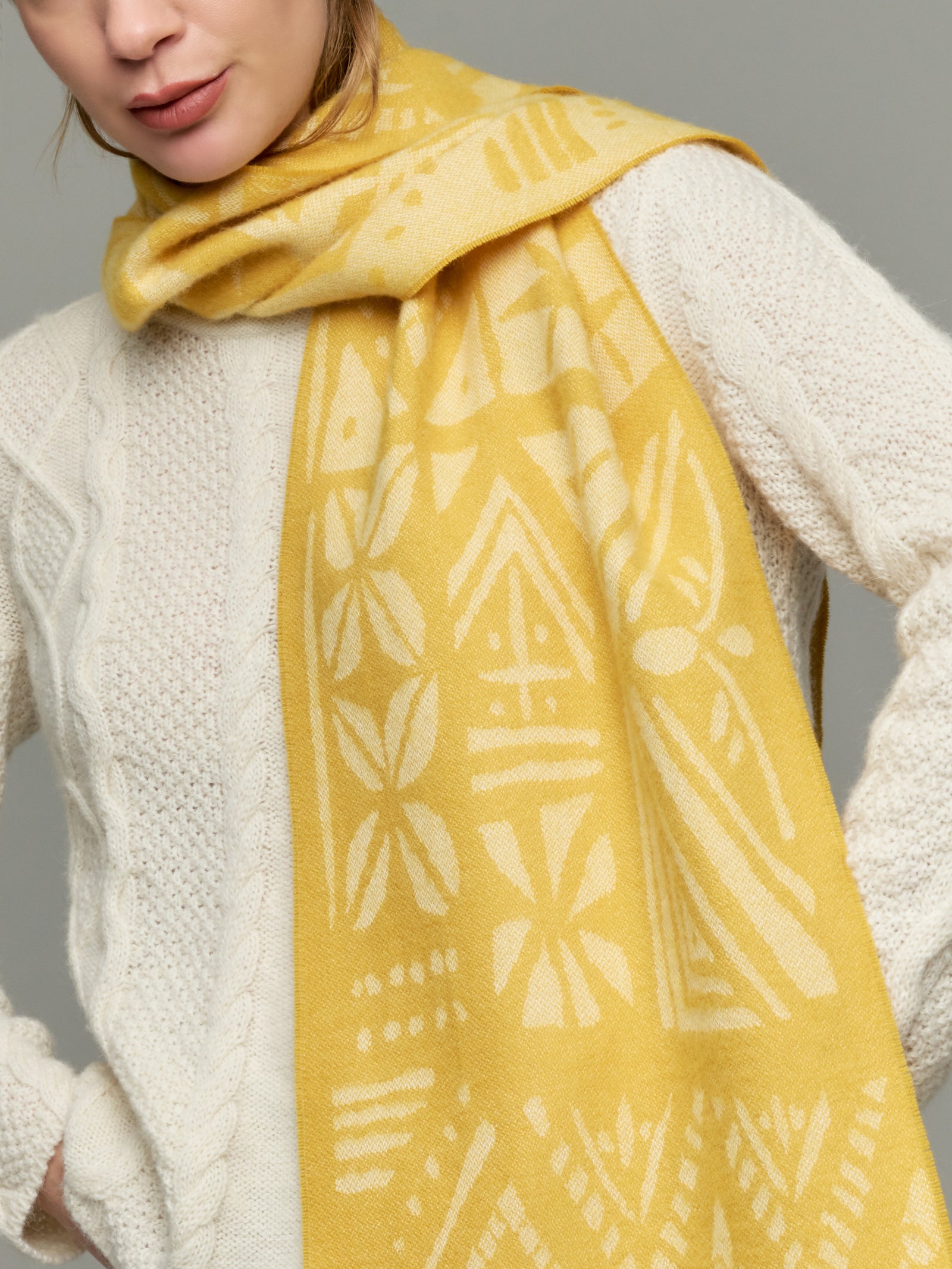 Chalina Yetzali De Baby Alpaca Color Amarillo