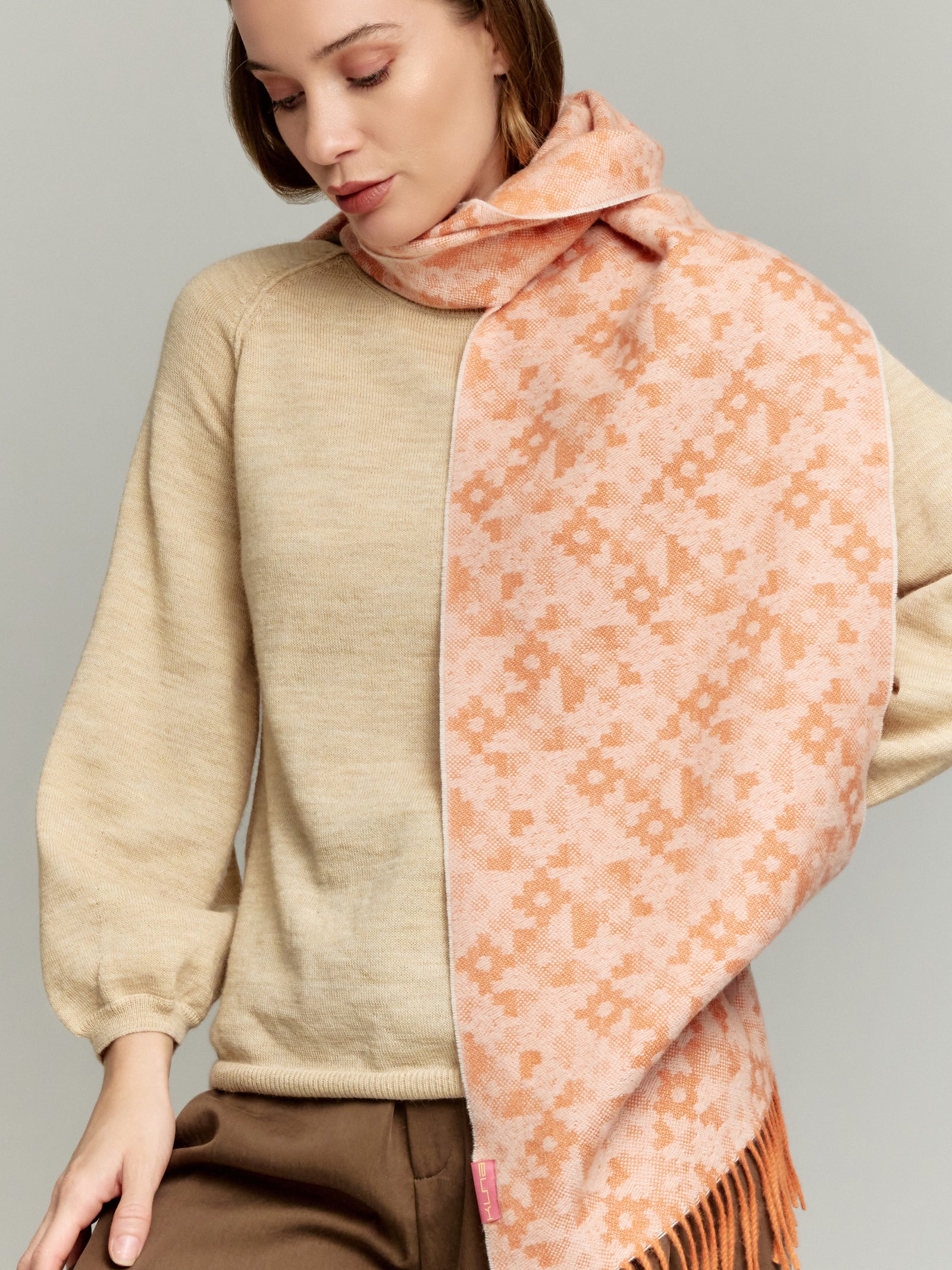 Yldis Scarf Made of Baby Alpaca in Orange