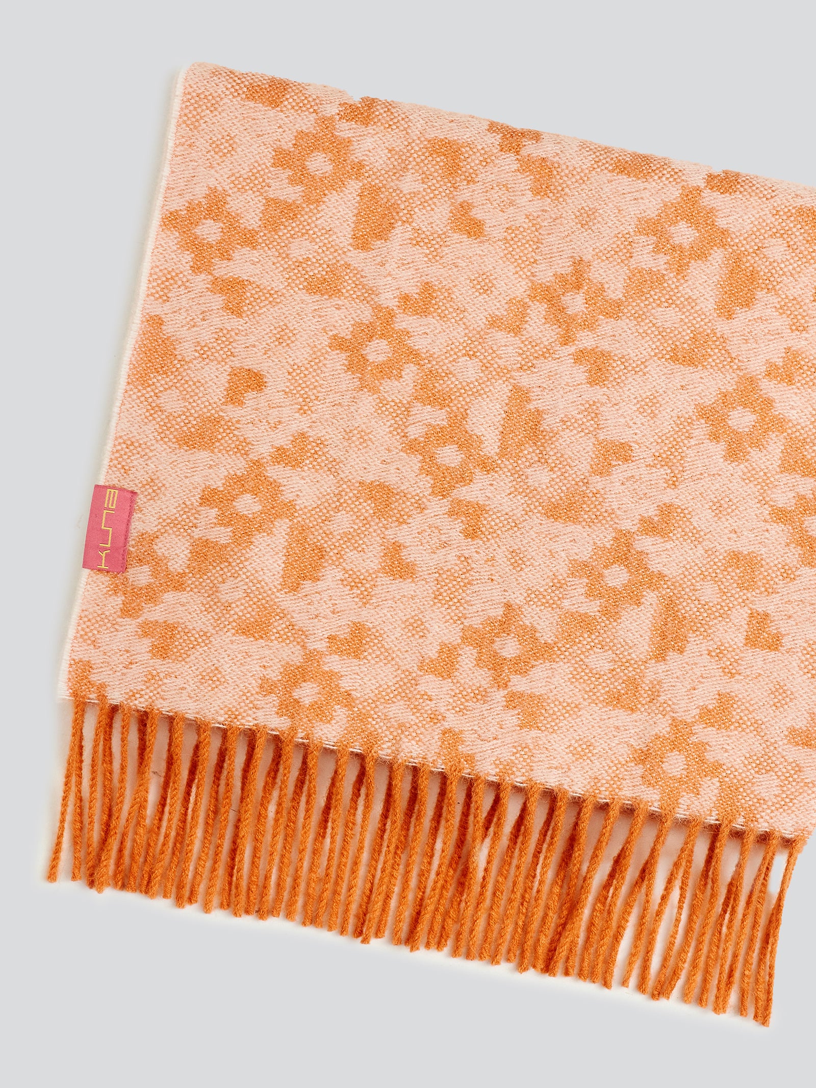 Yldis Scarf Made of Baby Alpaca in Orange