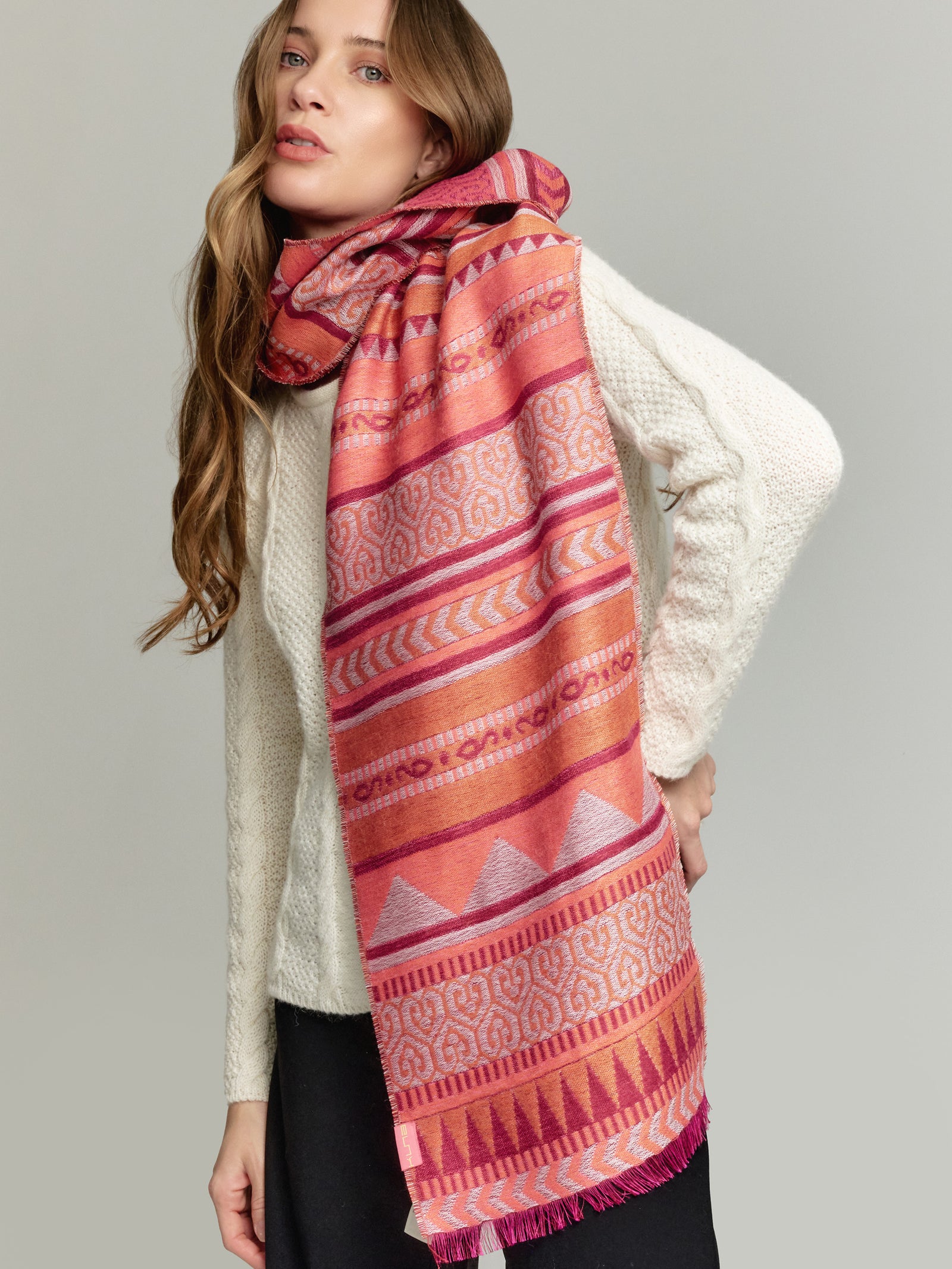 Chalina Yaranga De Baby Alpaca Color Guinda