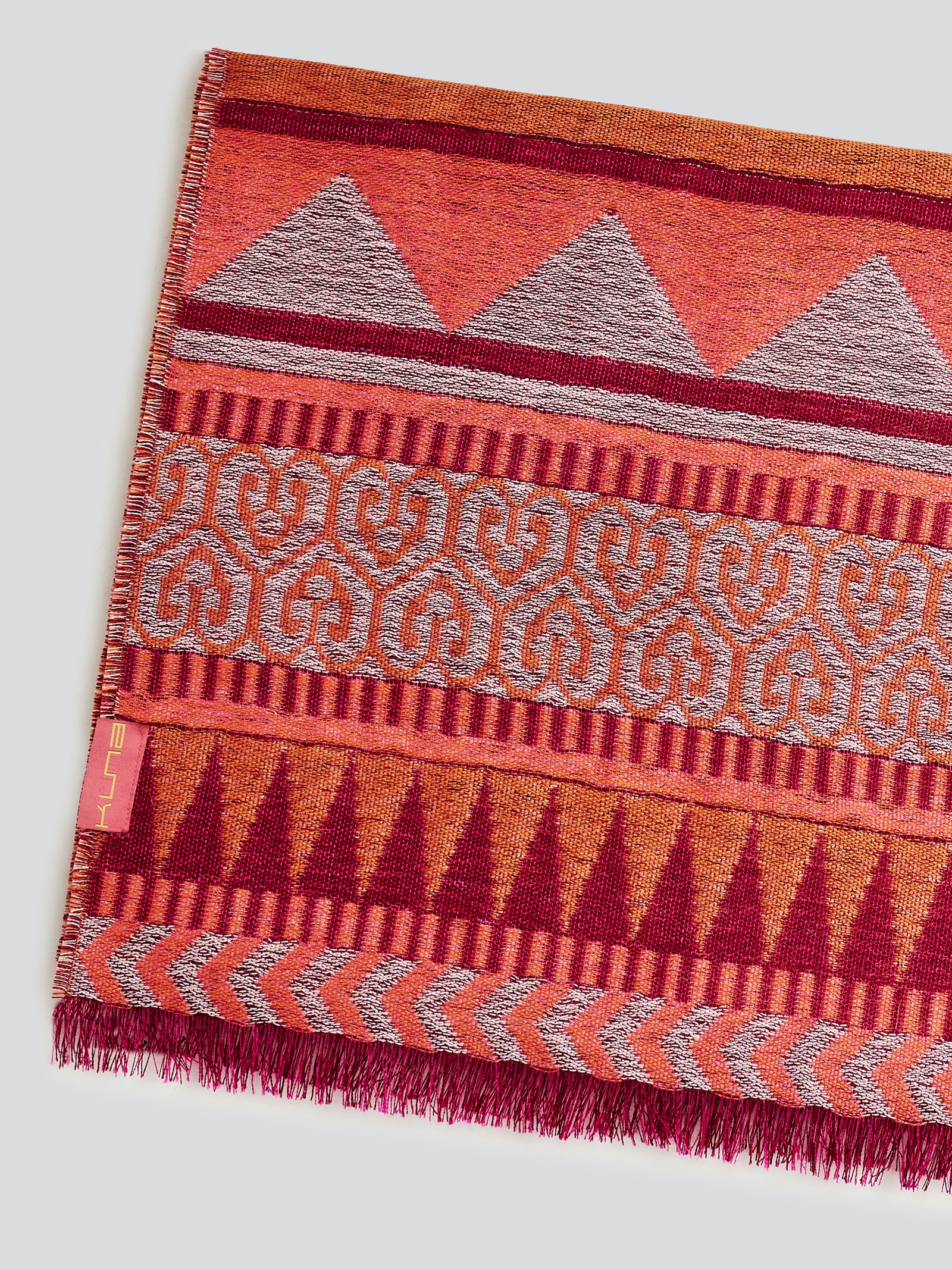 Chalina Yaranga De Baby Alpaca Color Guinda