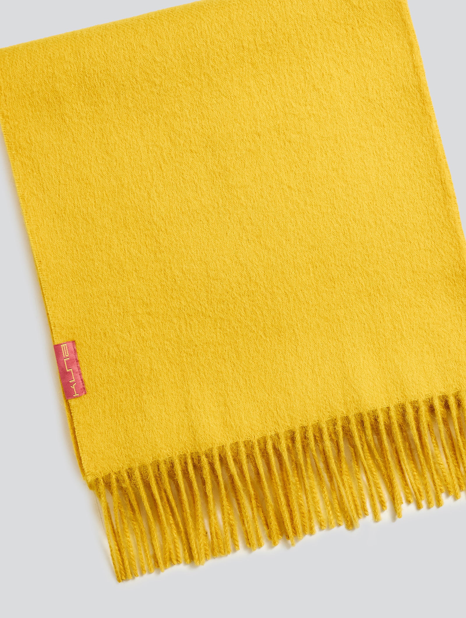Chalina Adrian De Baby Alpaca Color Amarillo