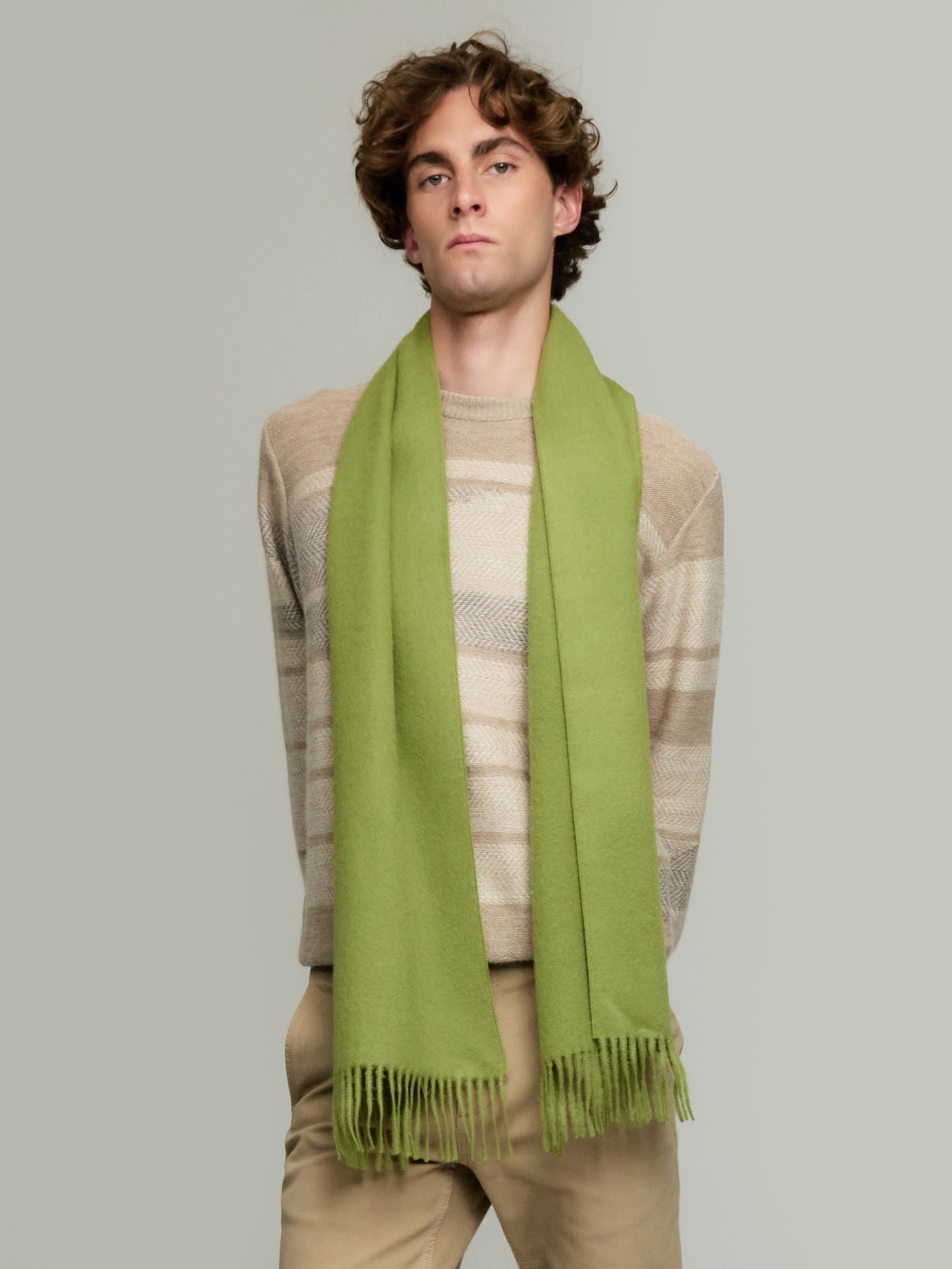 Chalina Adrian De Baby Alpaca Color Verde Loro