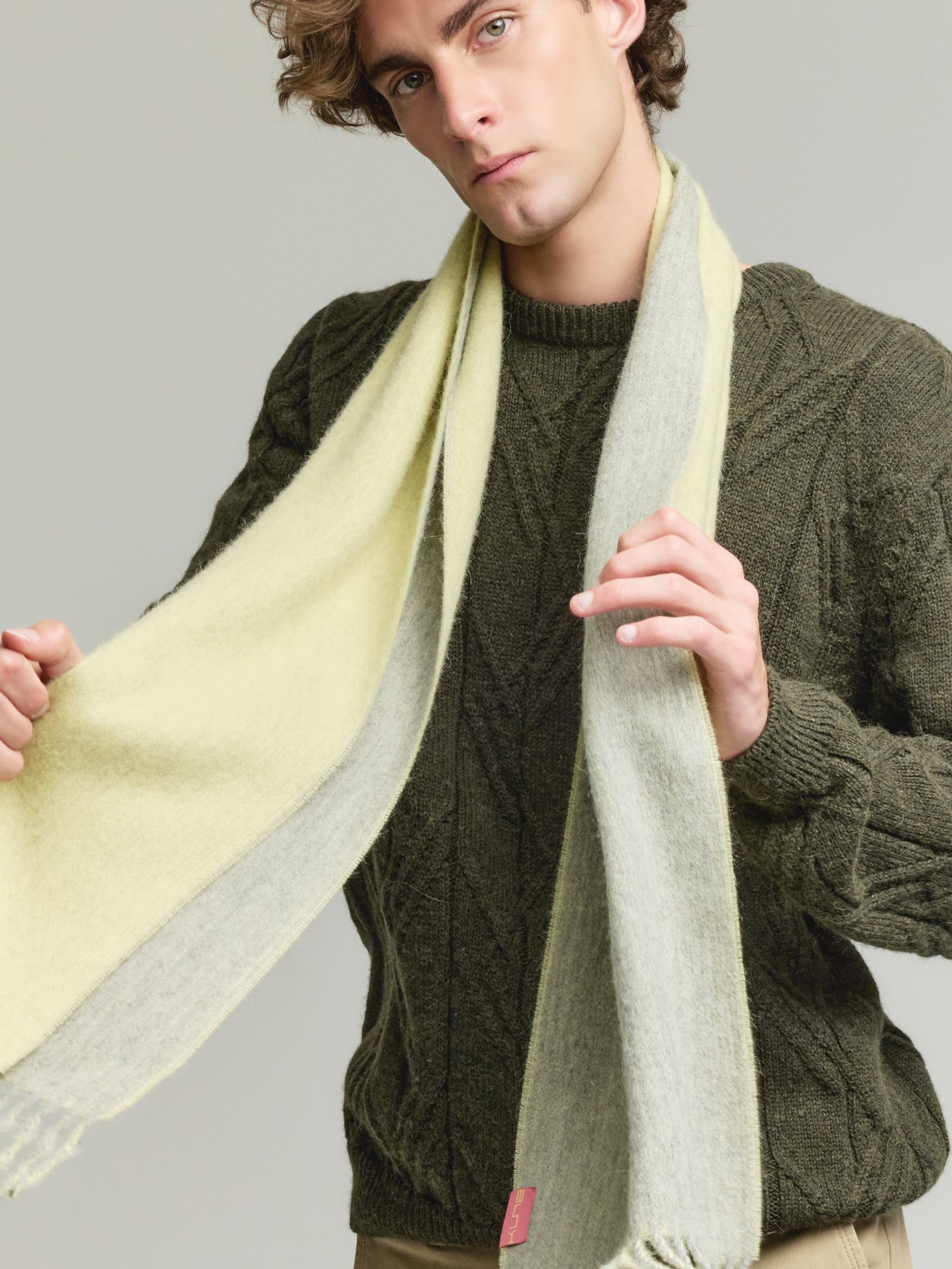 Tundra Scarf Made of Baby Alpaca in Green