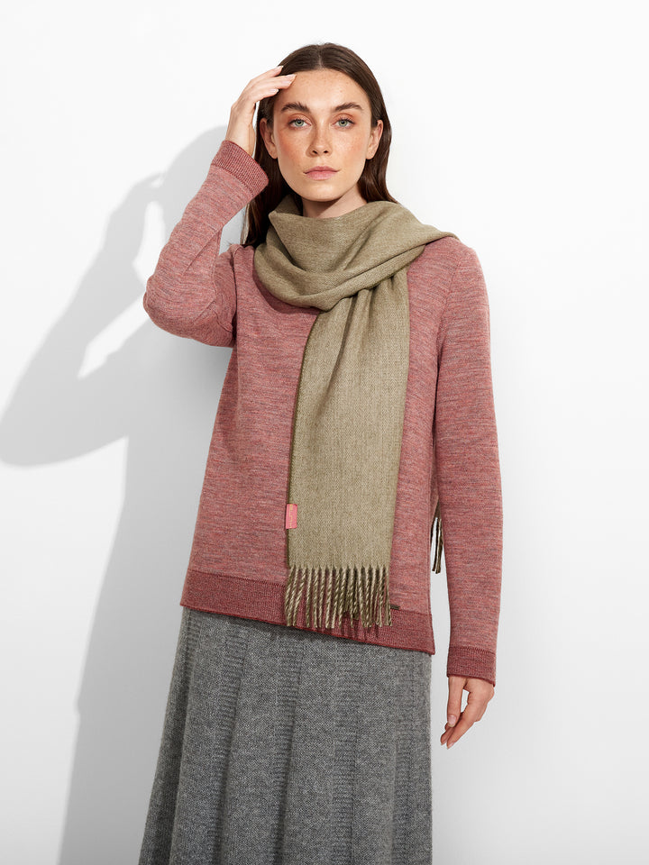 Tundra Scarf Made of Baby Alpaca in Green