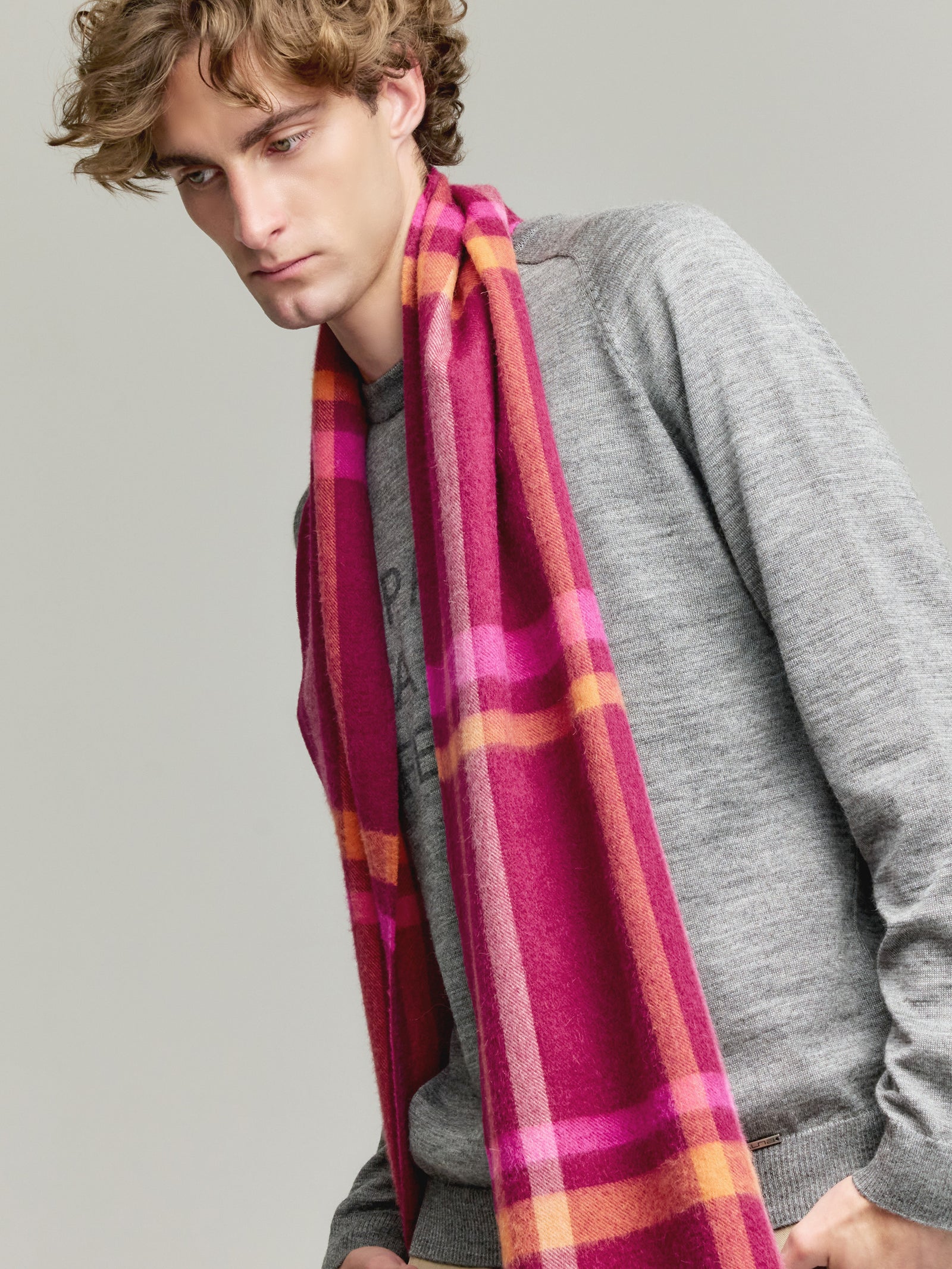 Vallejos Baby Alpaca Scarf in Cherry Color
