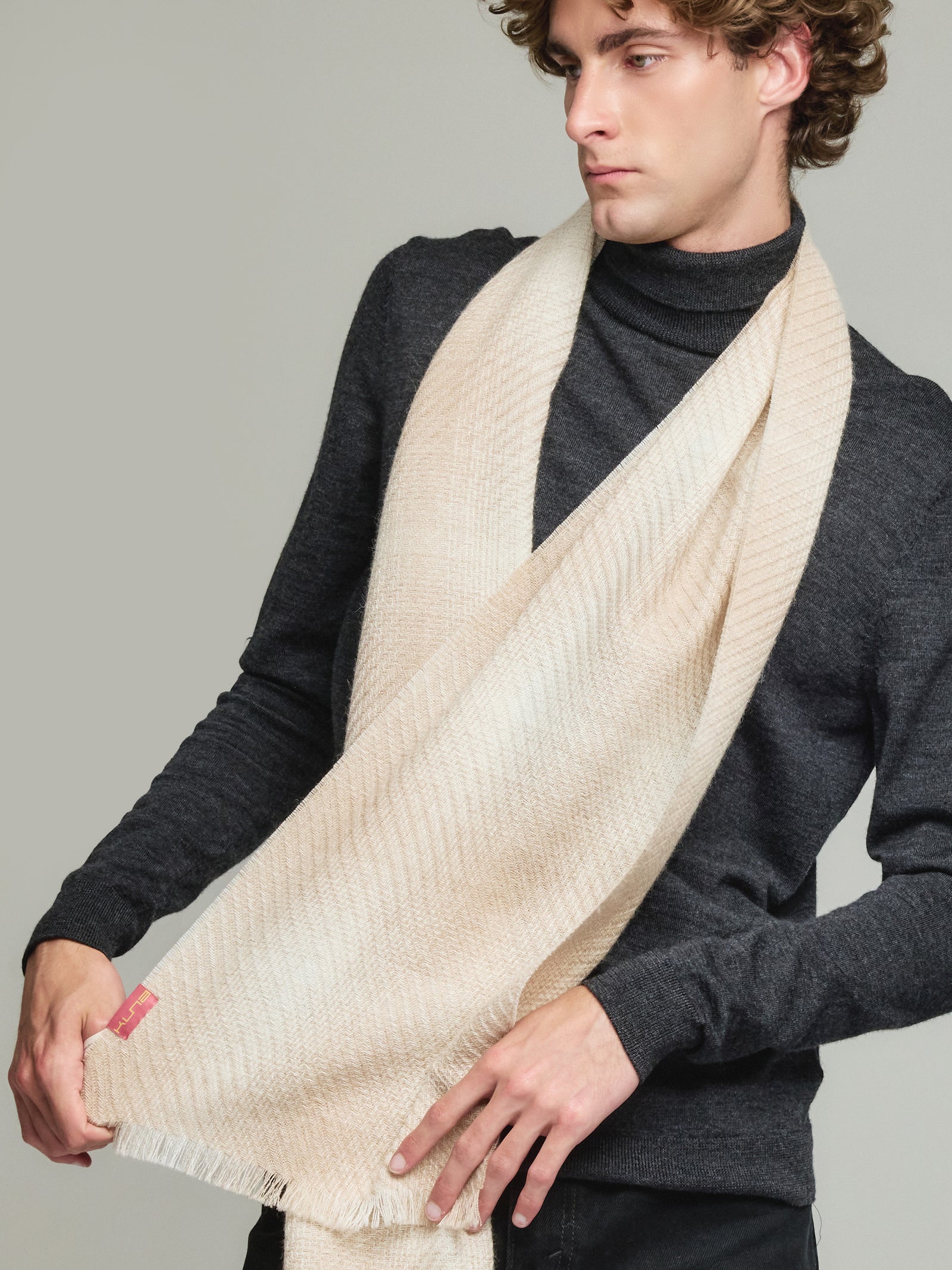 Chalina Valverde De Baby Alpaca Color Beige
