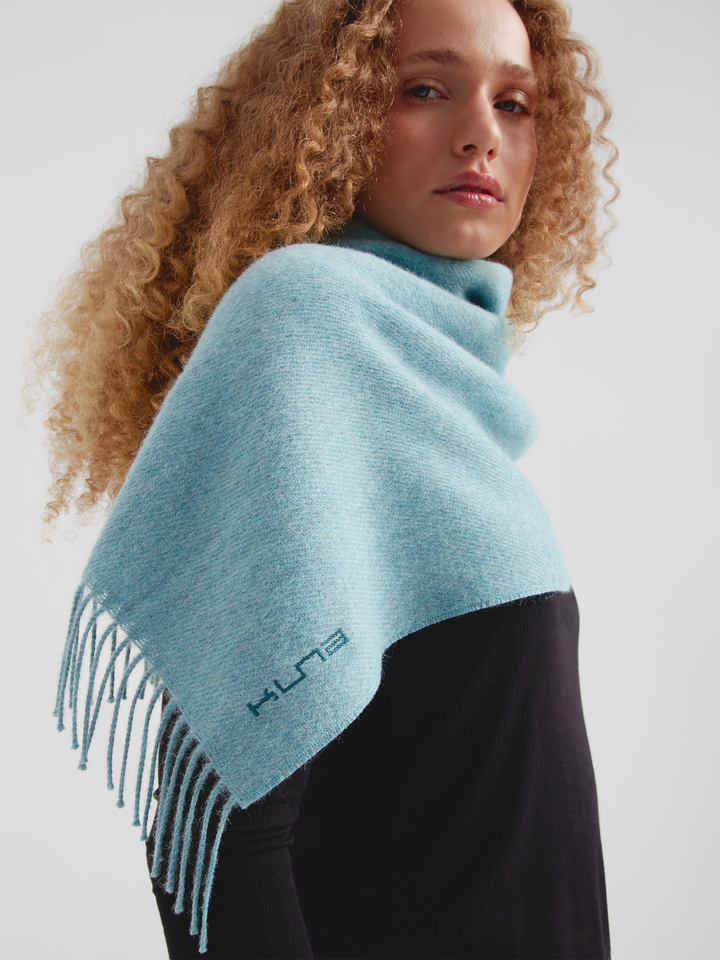 Chalina Zeta B De Baby Alpaca Color Turquesa