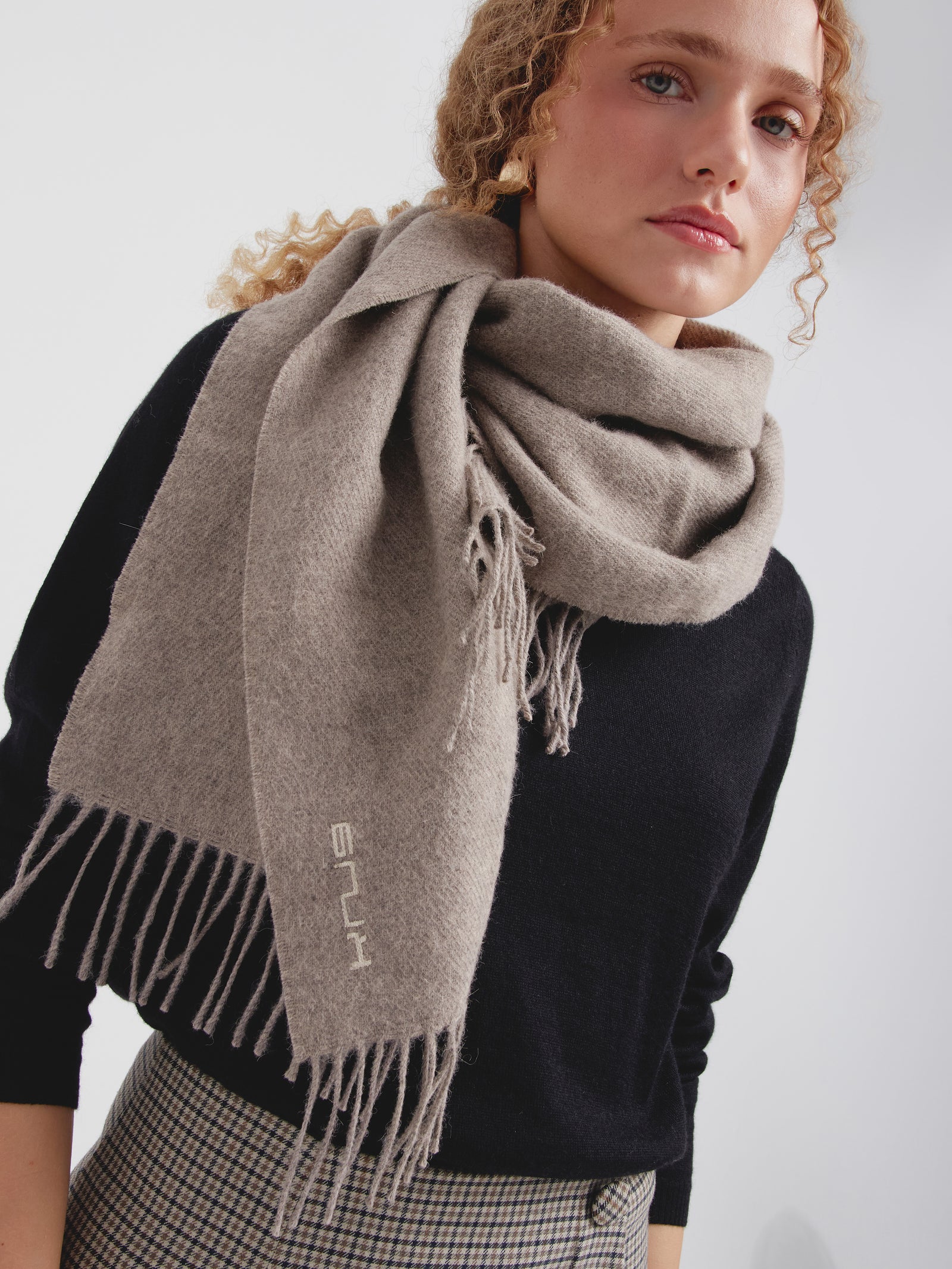Chalina Zeta B De Baby Alpaca Color Gris