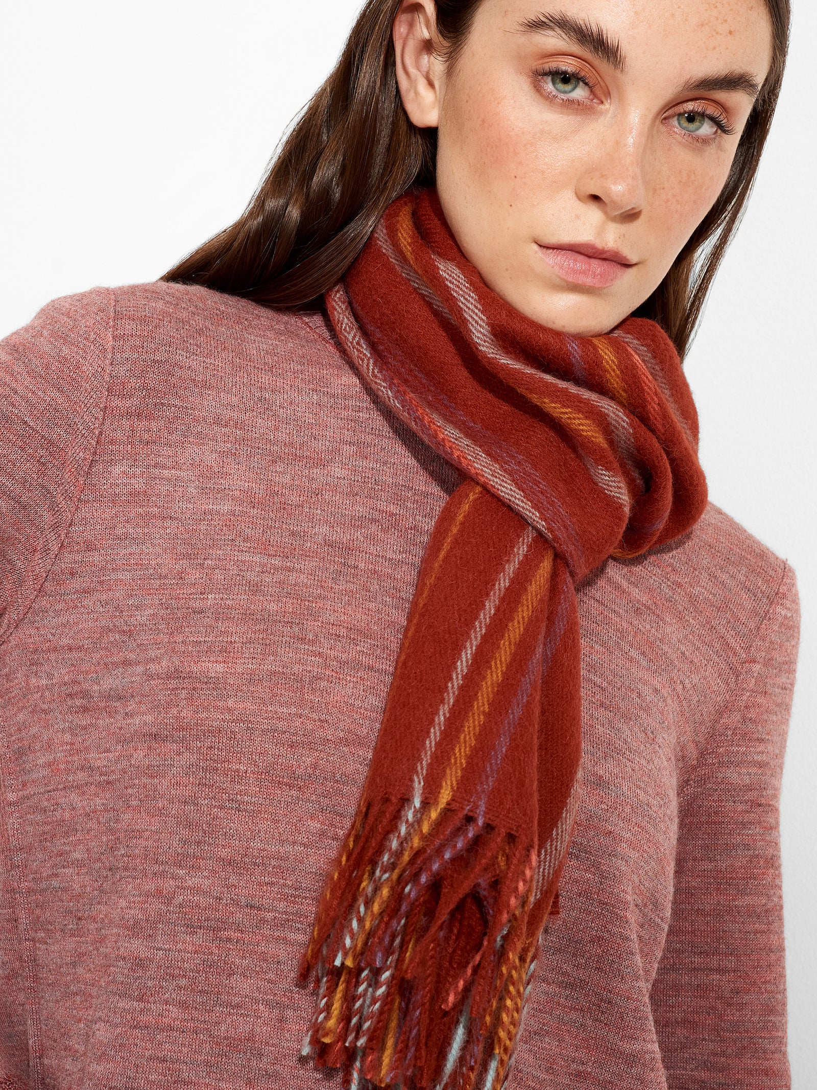 Chalina Zareno De Baby Alpaca Color Rojo