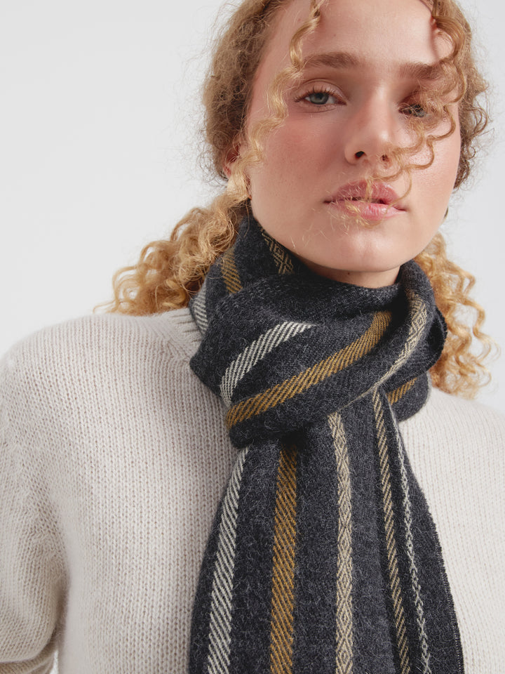 Chalina Cedar De Baby Alpaca Color Gris
