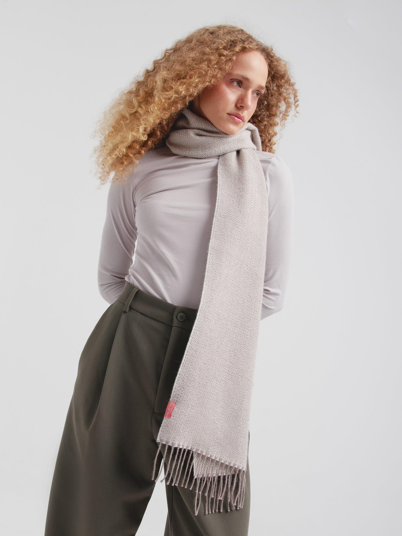 Chalina Celadon De Baby Alpaca Color Beige