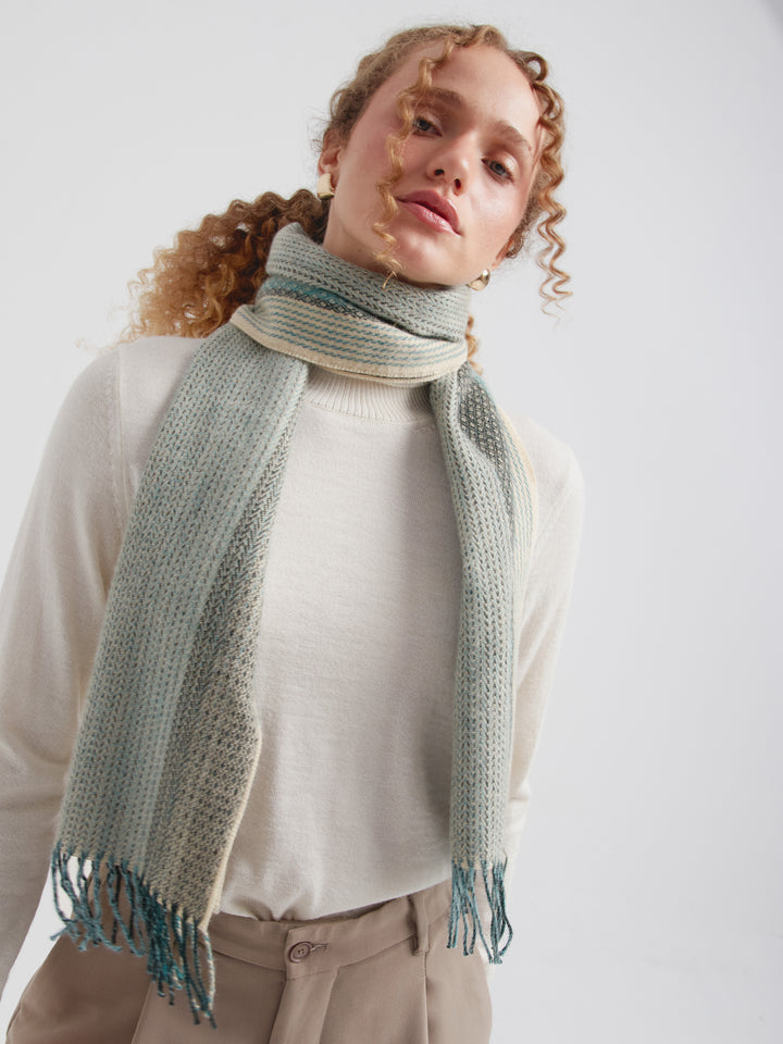 Chalina Cesped De Baby Alpaca Color Celeste