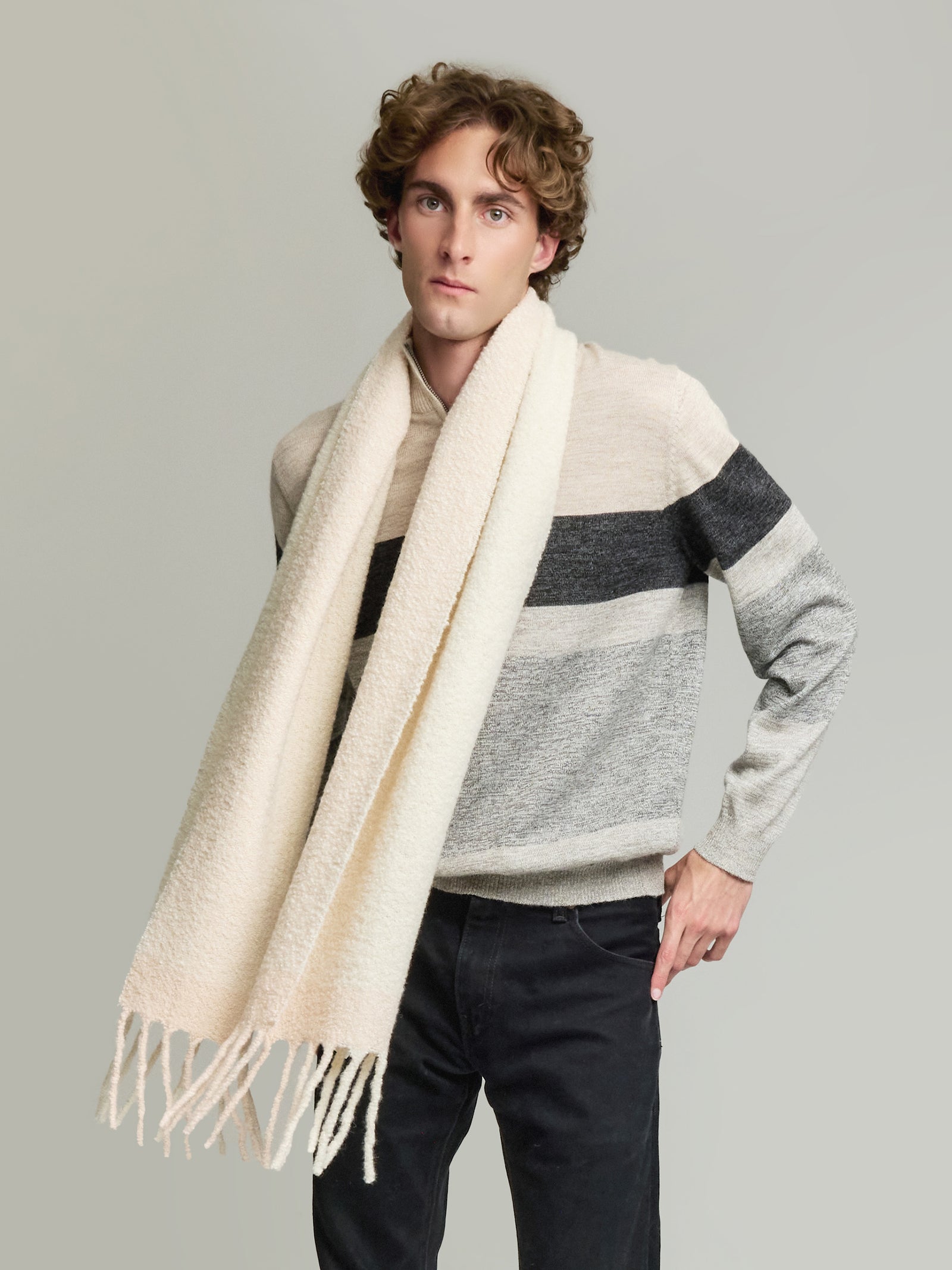 Yanapi Scarf Made of Baby Alpaca in Beige