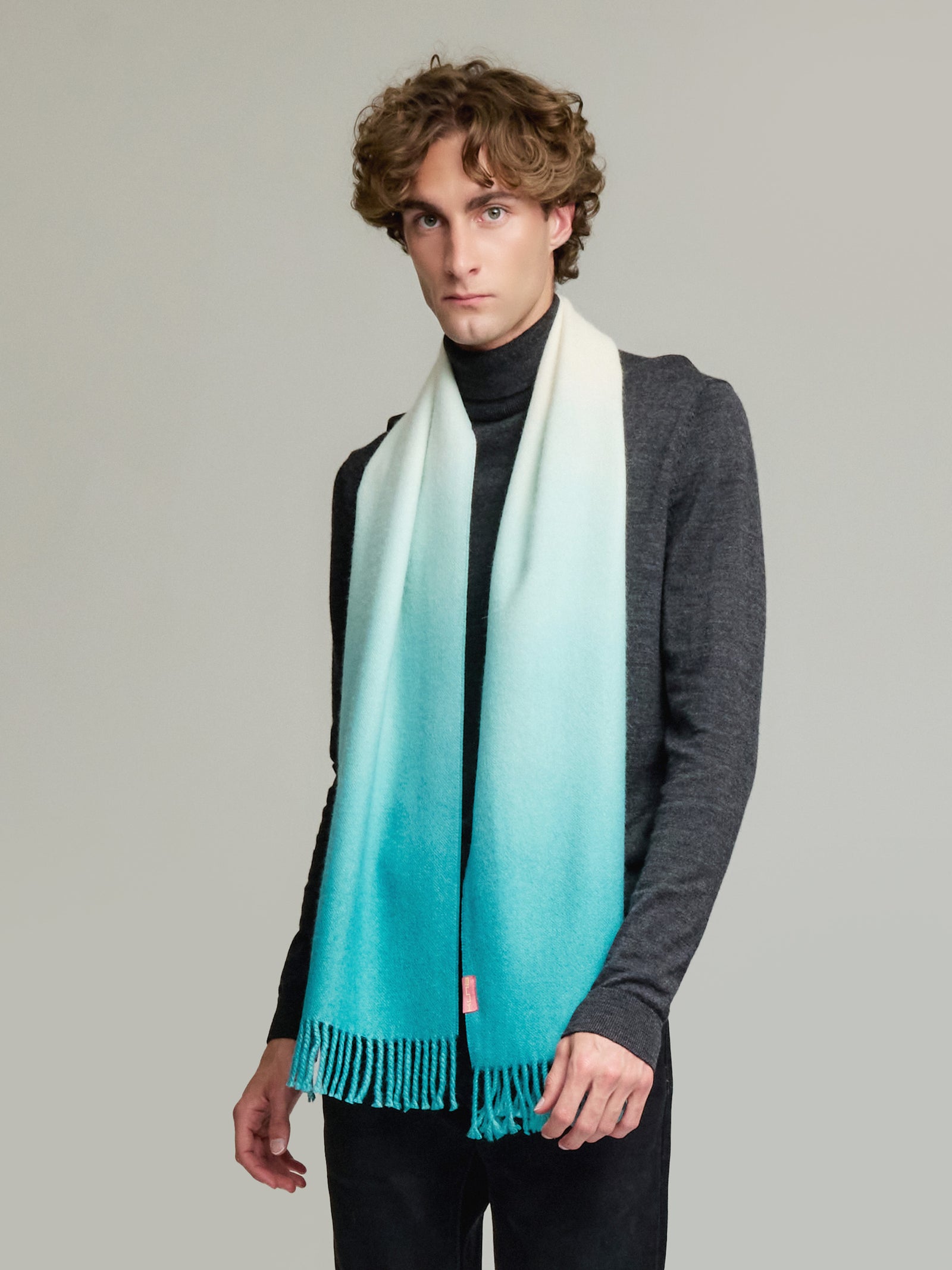Yemi Scarf Made of Baby Alpaca in Green