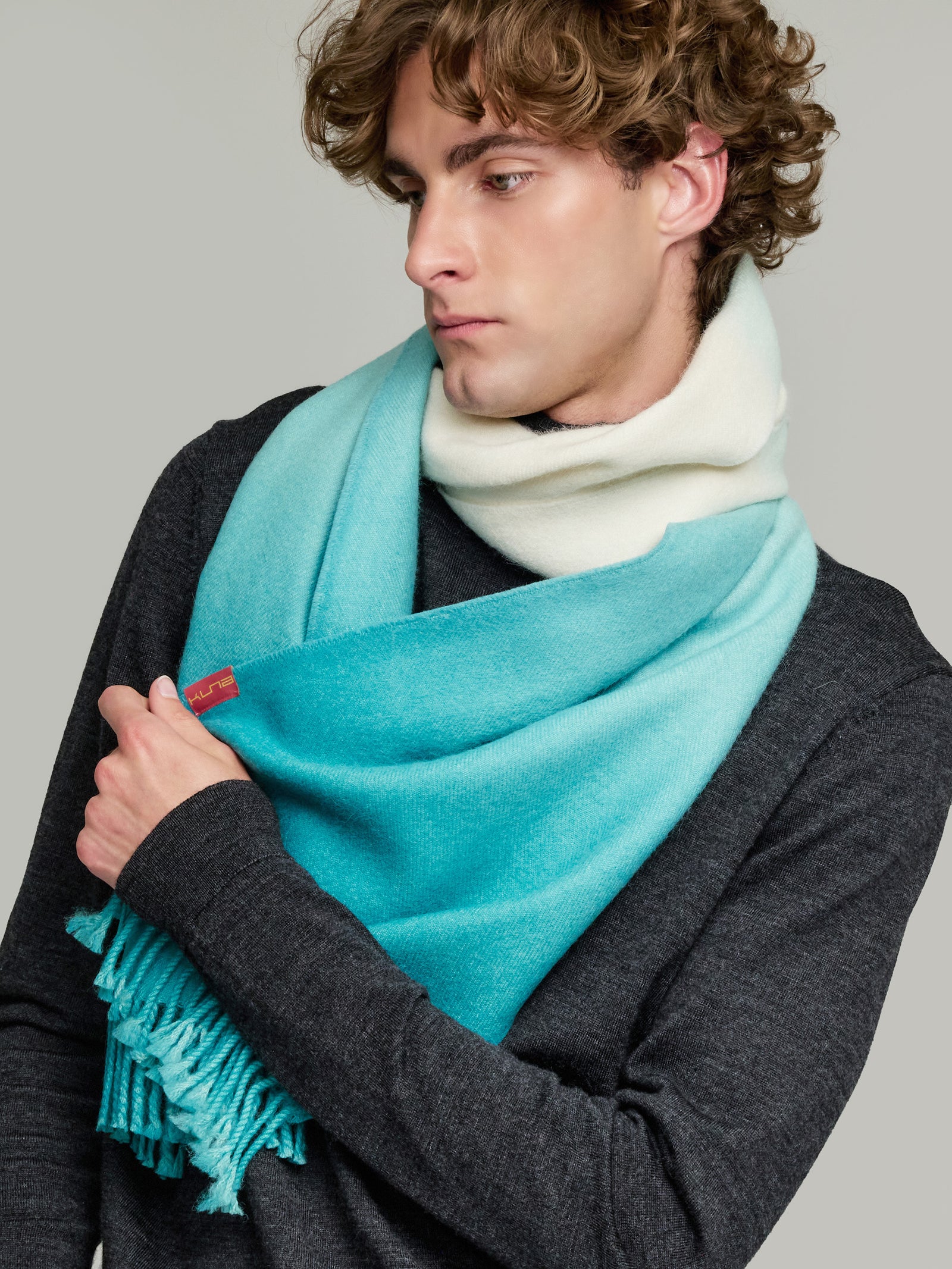 Yemi Scarf Made of Baby Alpaca in Green