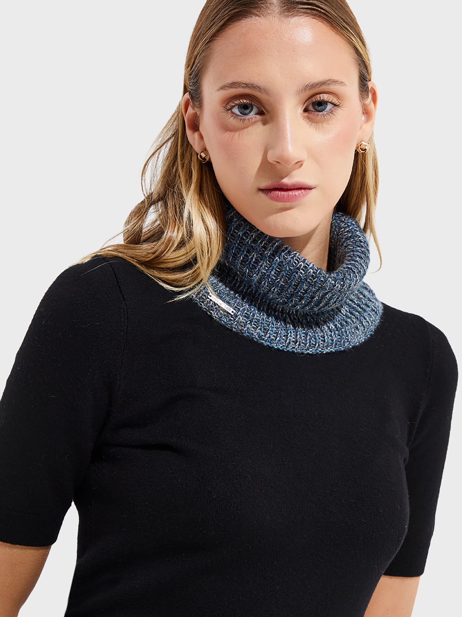 Chalina Ubicate Neck De Baby Alpaca Color Azul