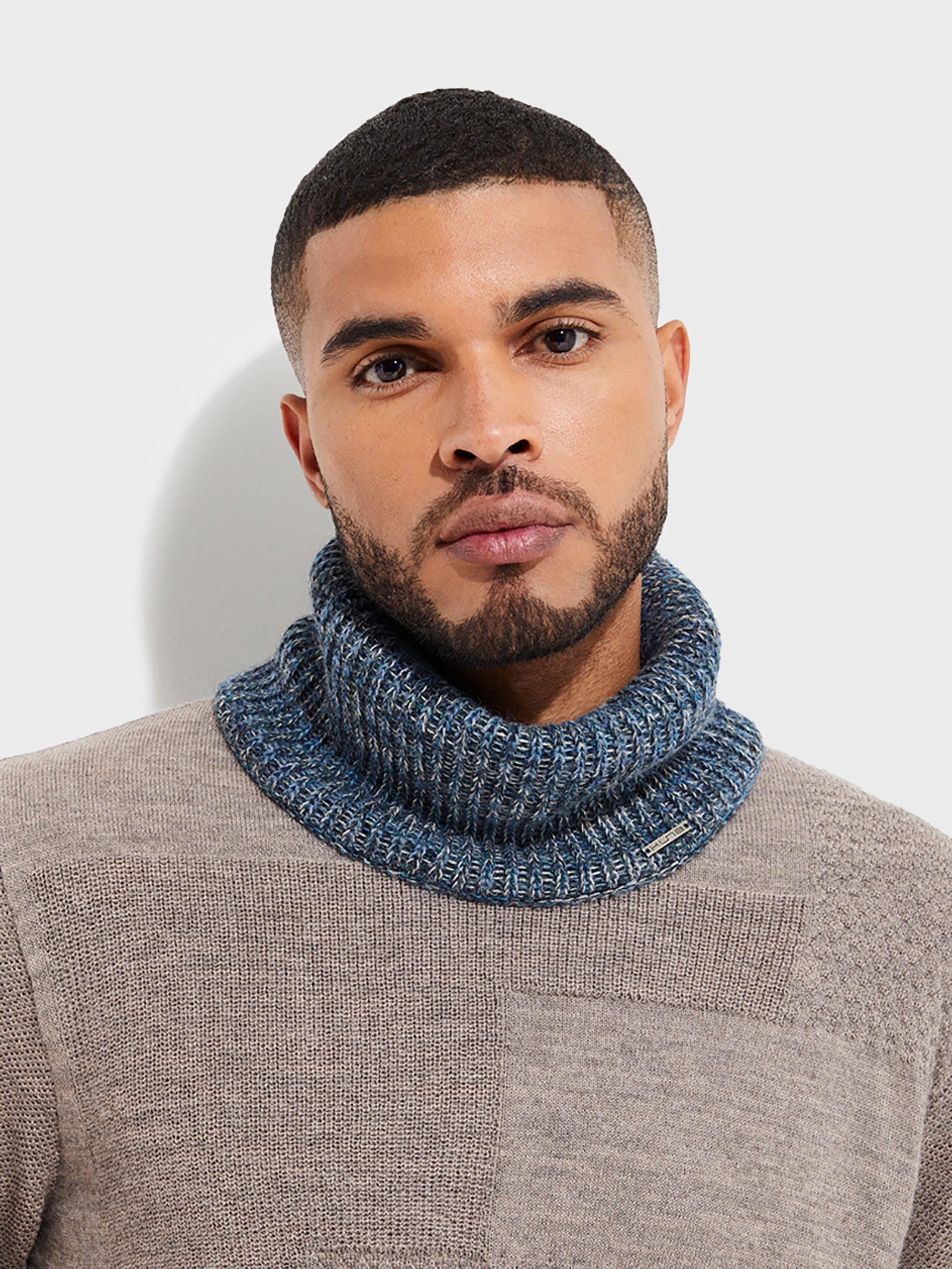 Chalina Ubicate Neck De Baby Alpaca Color Azul