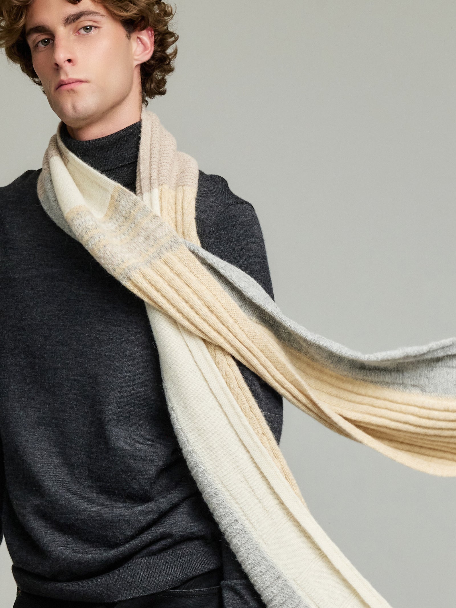 Ysadora Scarf Made of Baby Alpaca in Beige