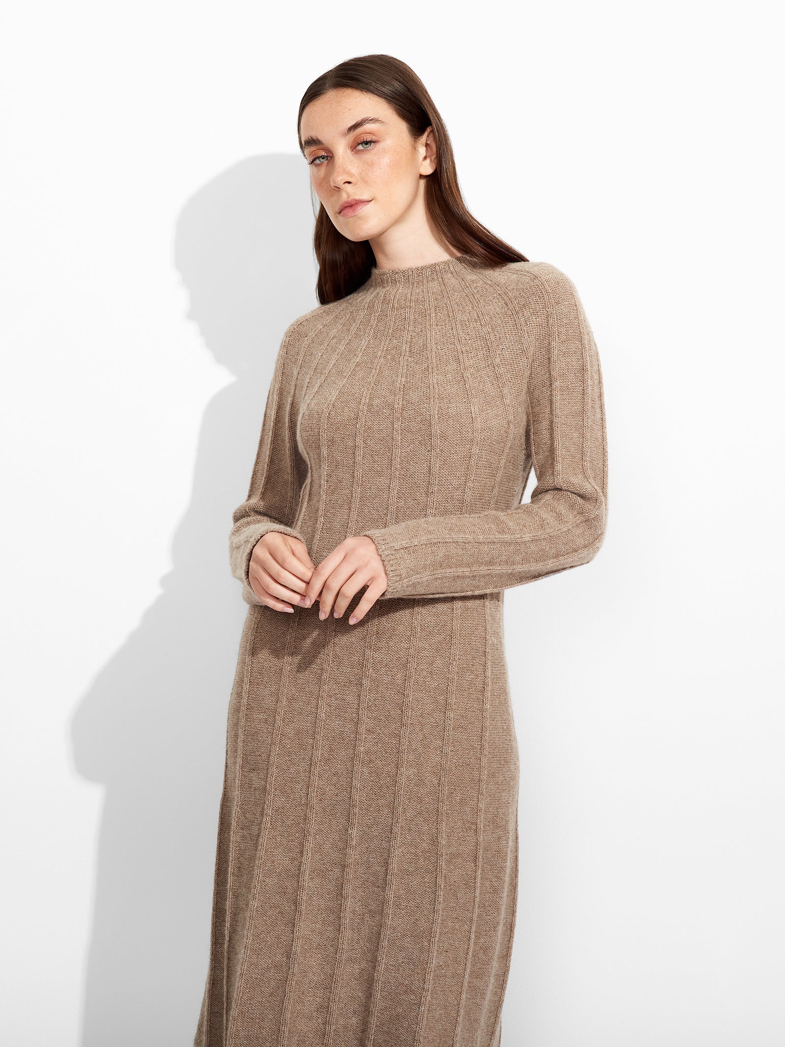 Vestido Zephir De Baby Alpaca Color Marrón