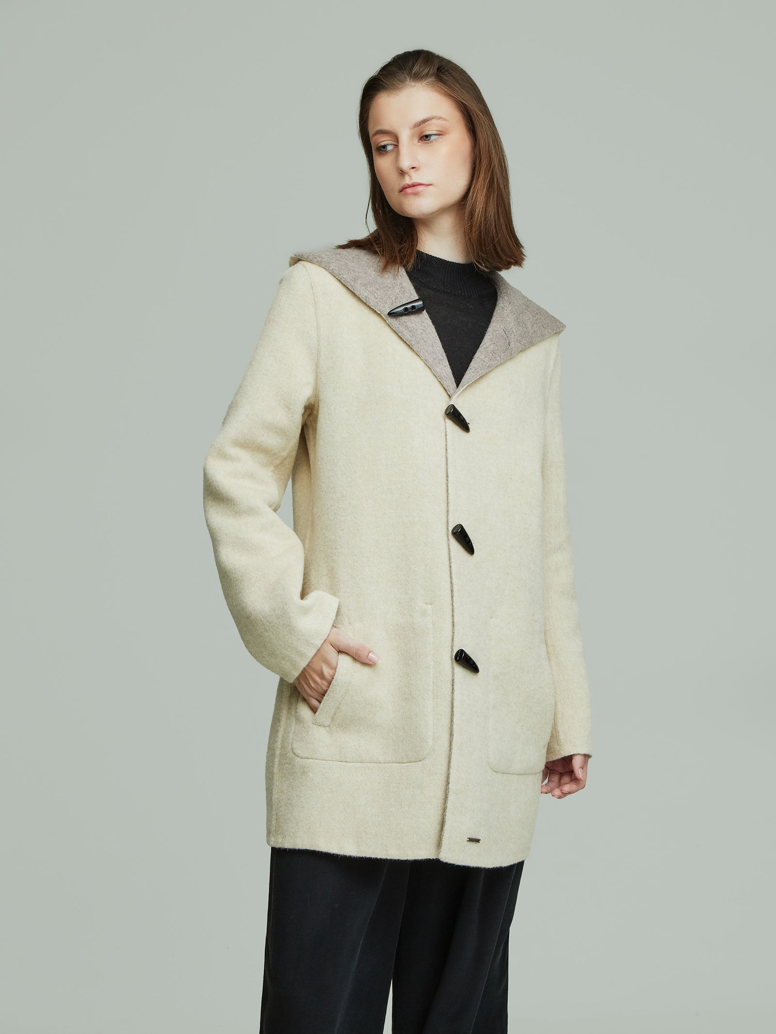 Abrigo Alaia De Baby Alpaca Color Beige
