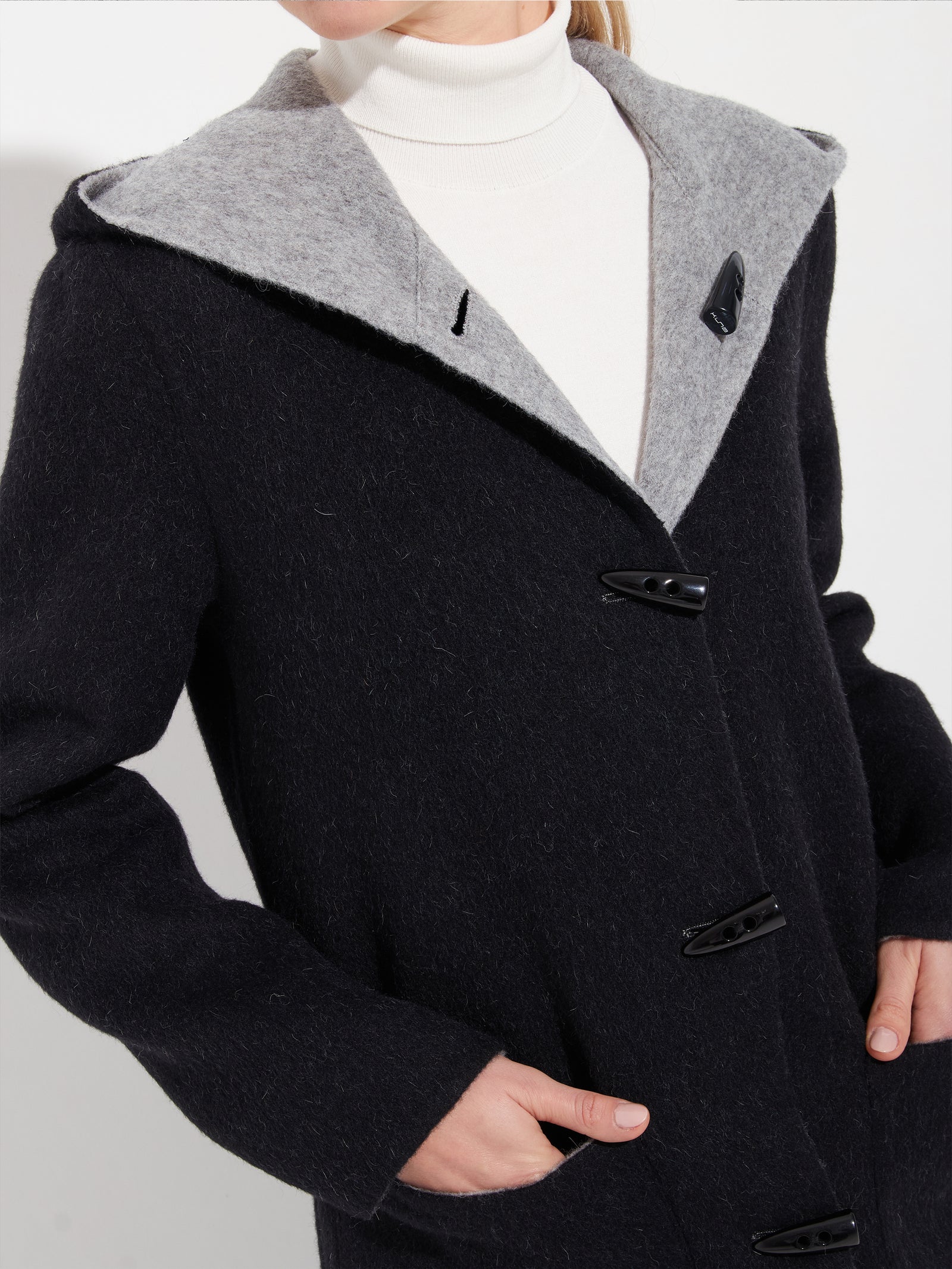 Abrigo Alaia De Baby Alpaca Color Negro