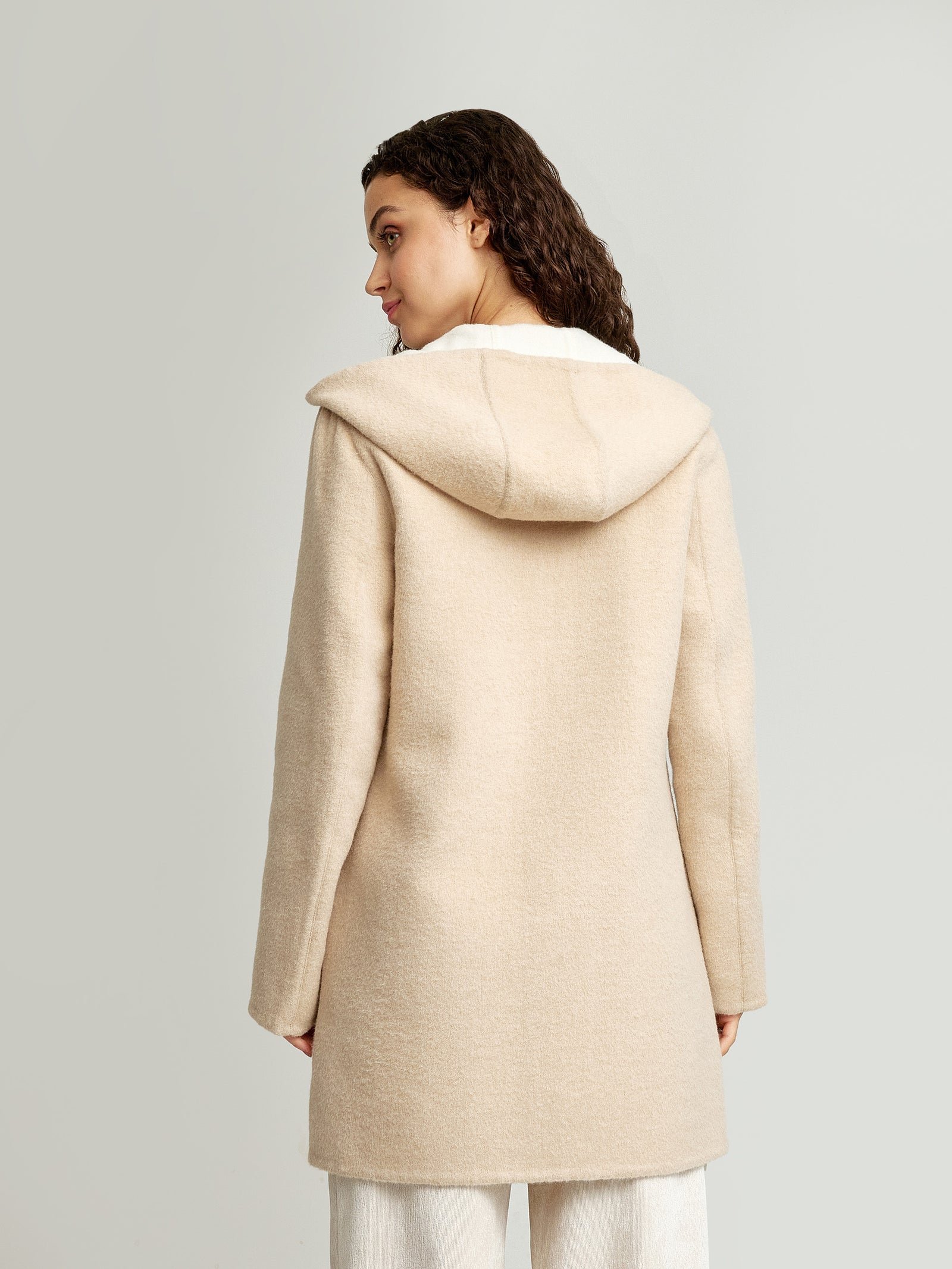 Abrigo Anastasia De Baby Alpaca & Lana Color Nomad