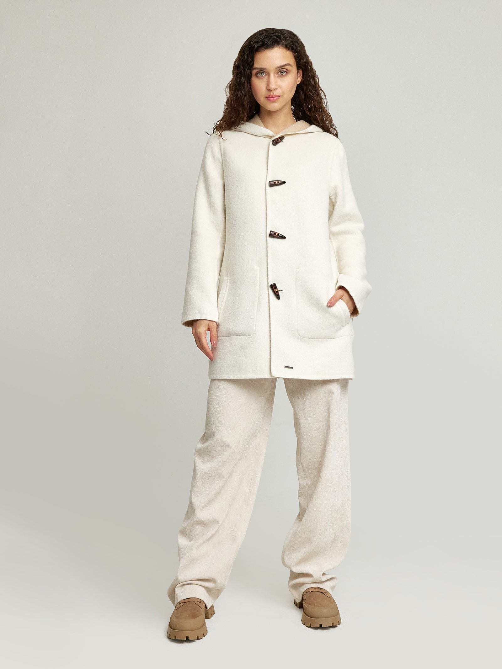 Abrigo Anastasia De Baby Alpaca & Lana Color Nomad