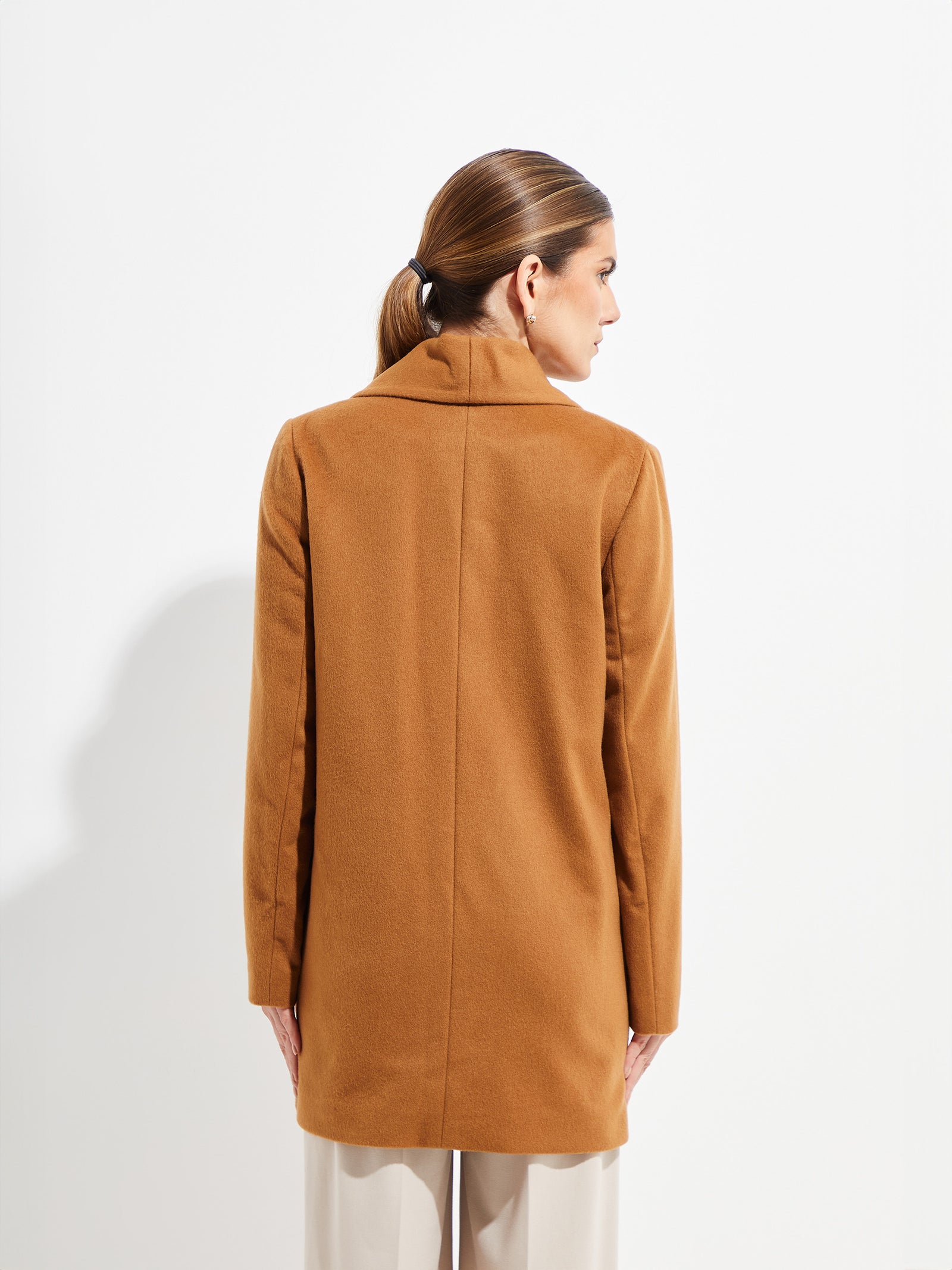Camel-colored Vicuña Swing Short Coat