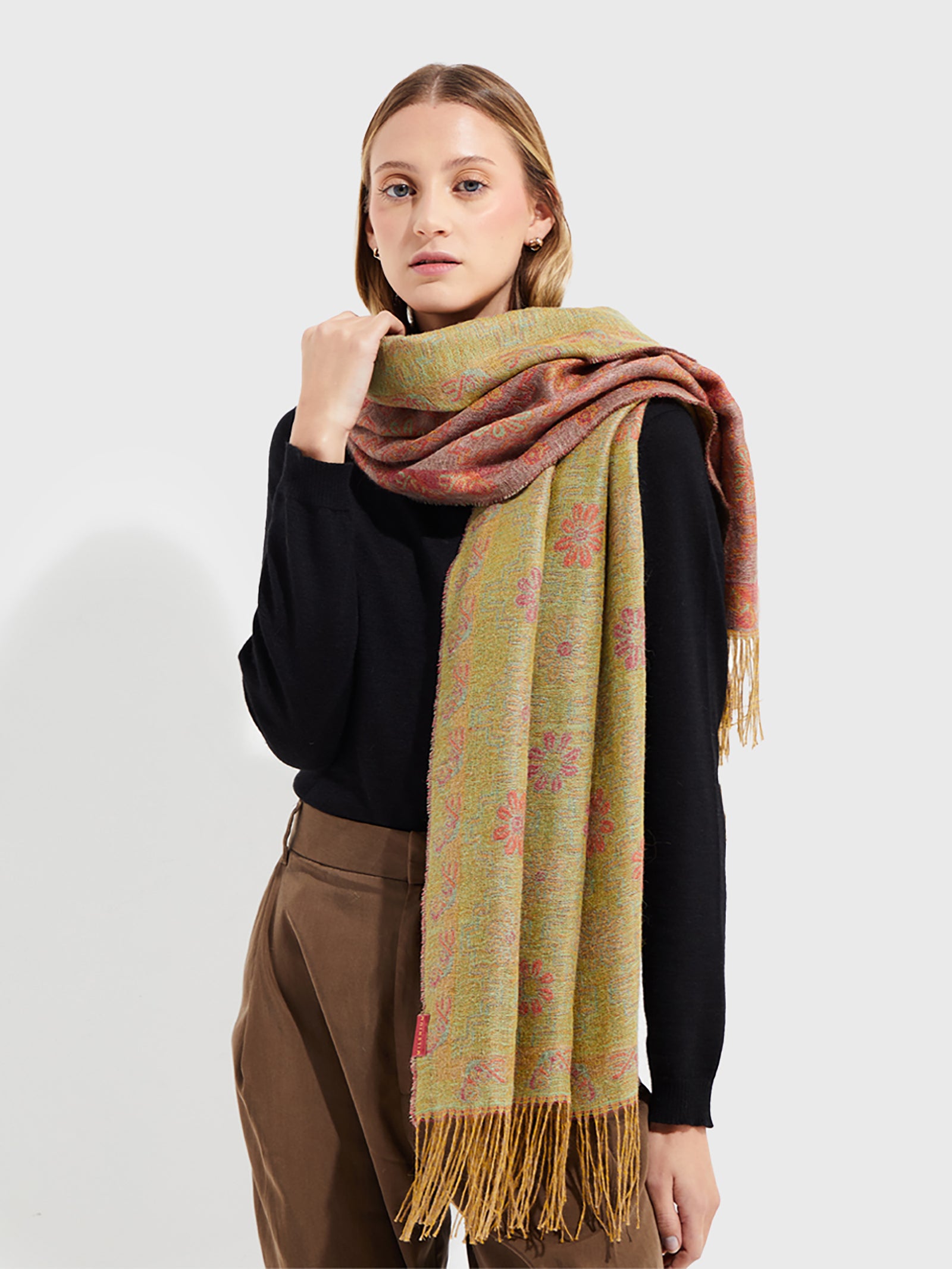 Estola Nazca - 7 De Baby Alpaca Color Camel