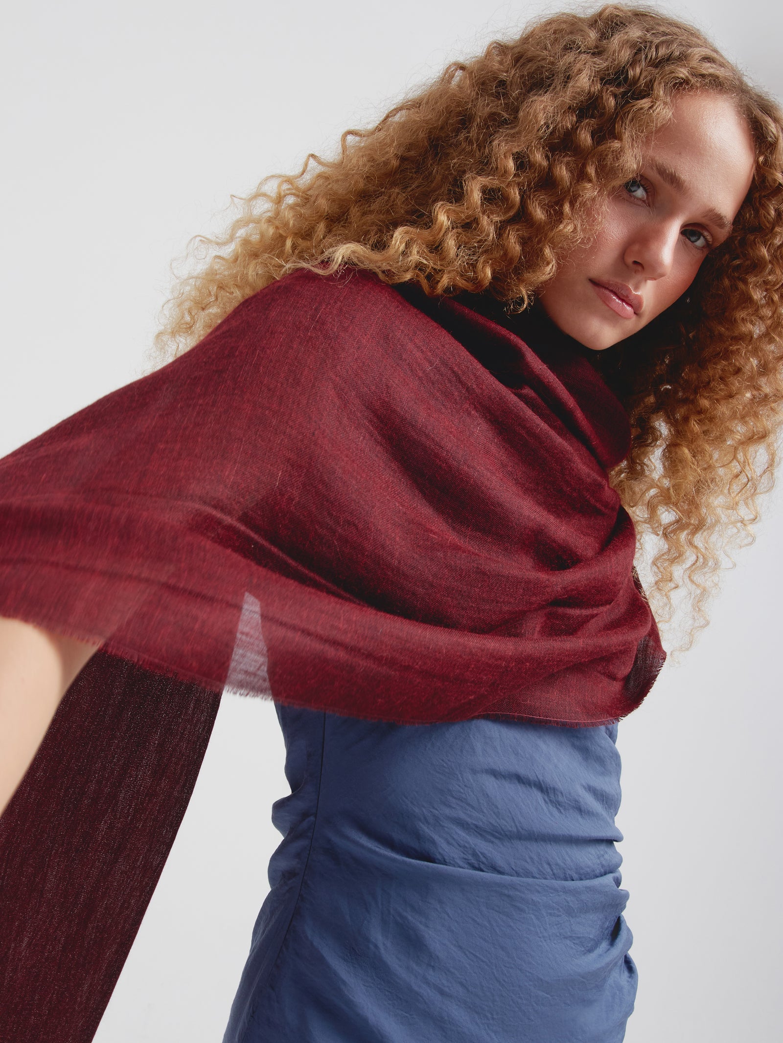Estola Teaberry De Baby Alpaca Color Guinda