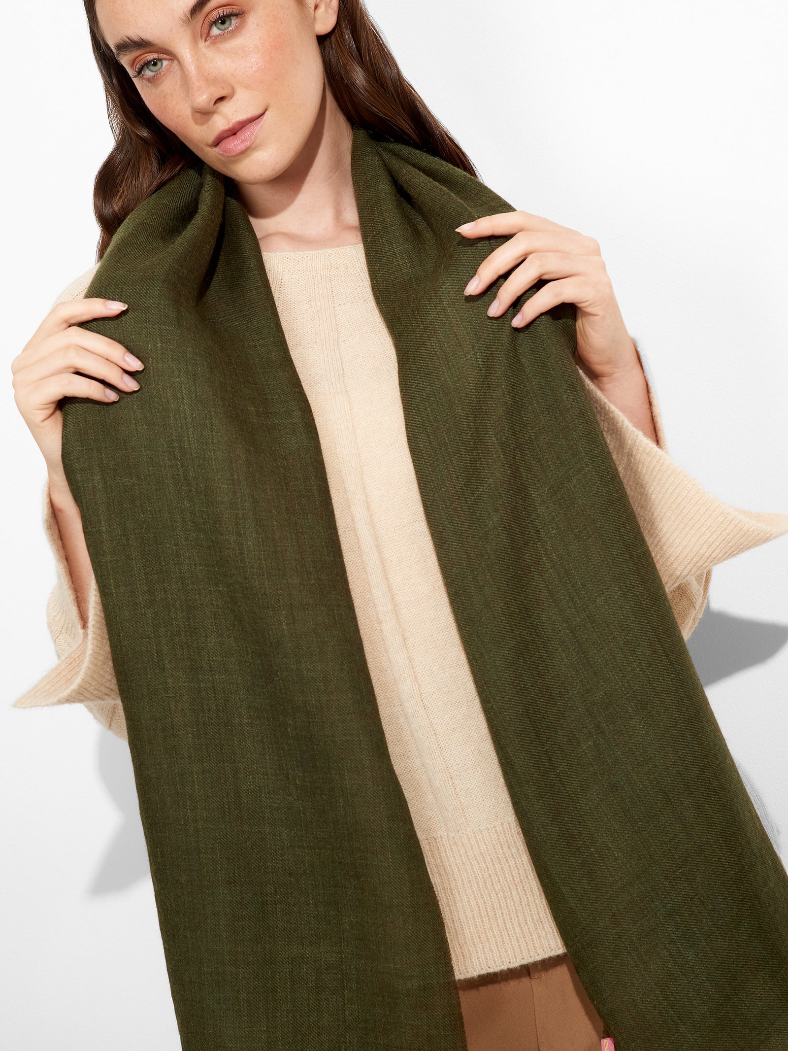 Estola Amareto De Baby Alpaca Color Verde