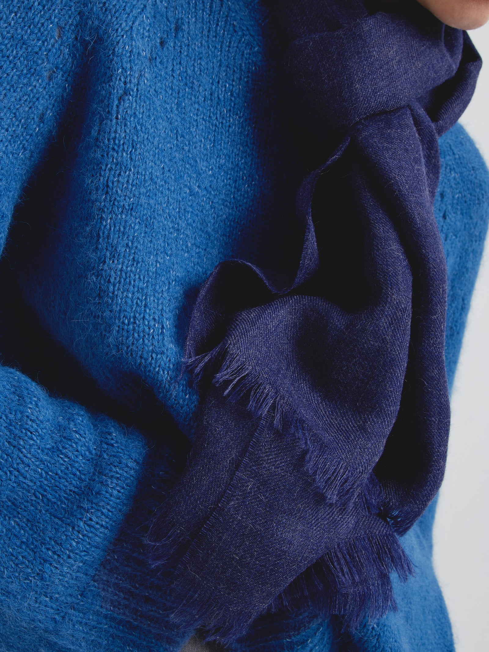 Estola Amareto De Baby Alpaca Color Azul